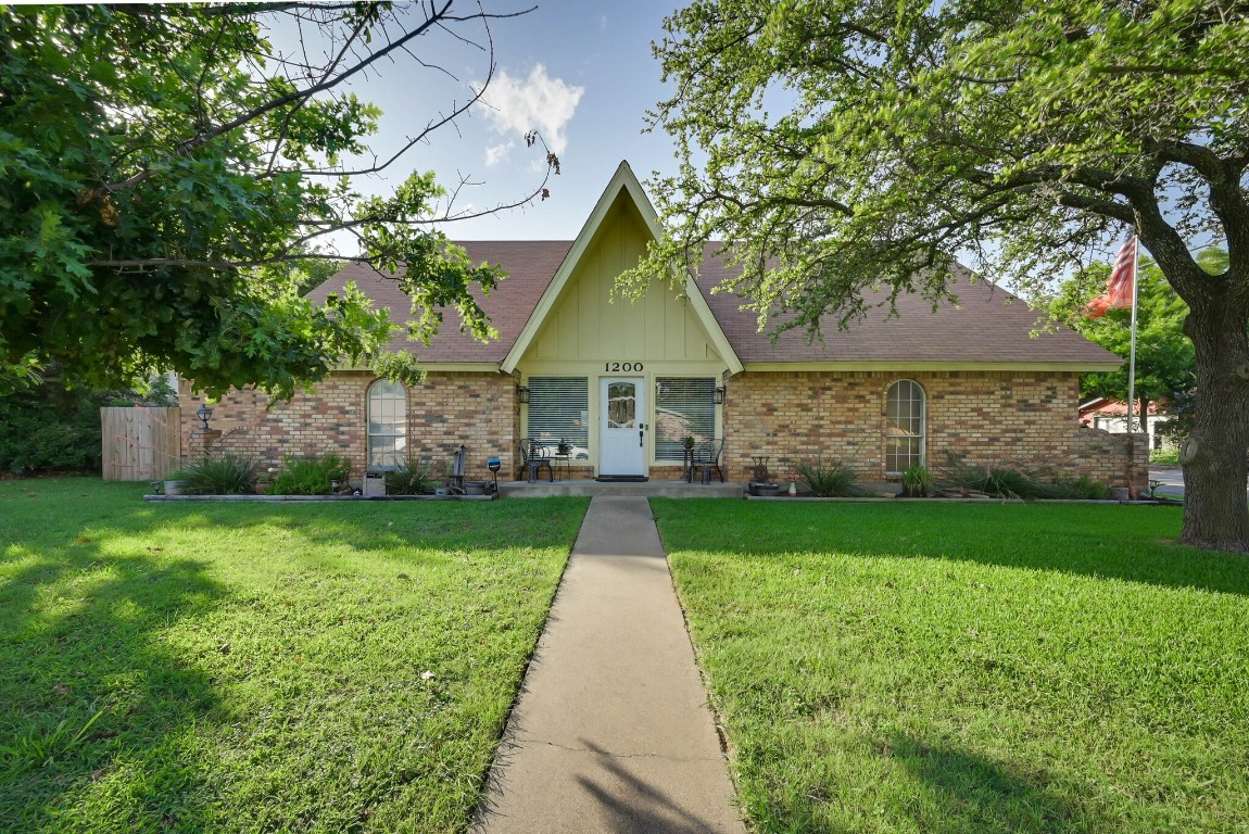 1200 Center Court Cleburne TX 76033