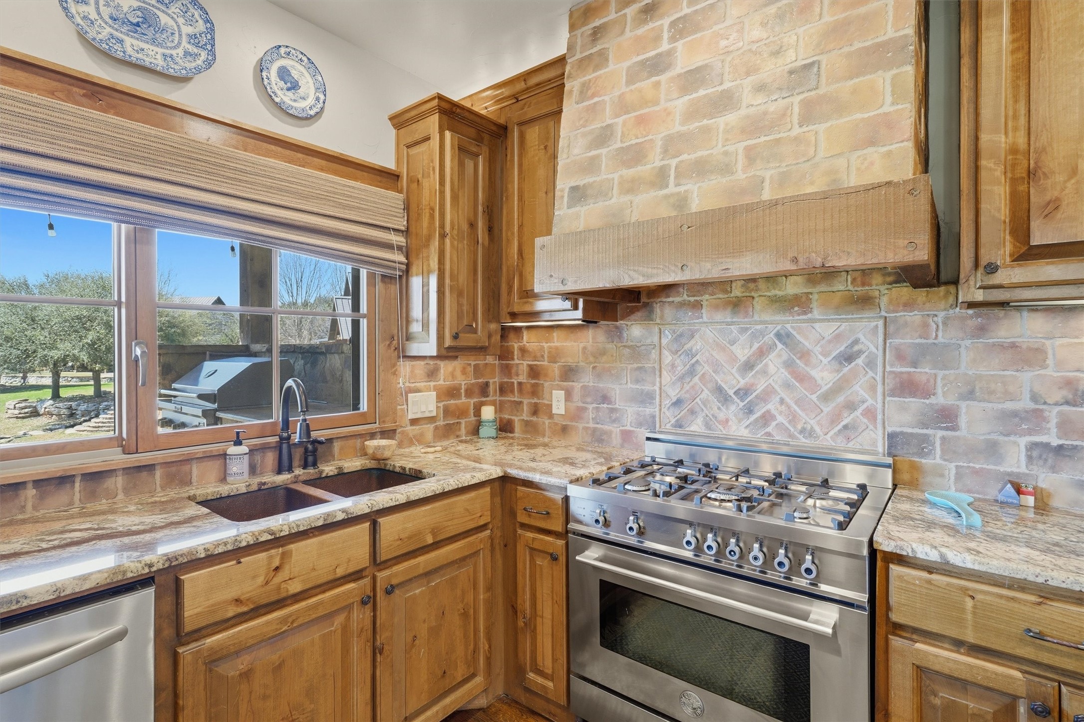1671 Falls Creek Drive Graford TX 76449