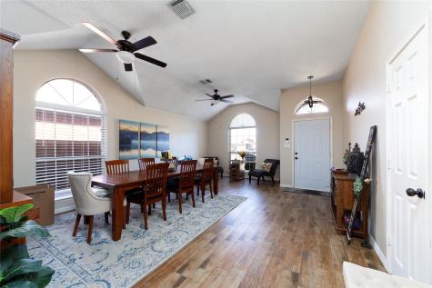 6004 Ten Wood Court Arlington TX 76018