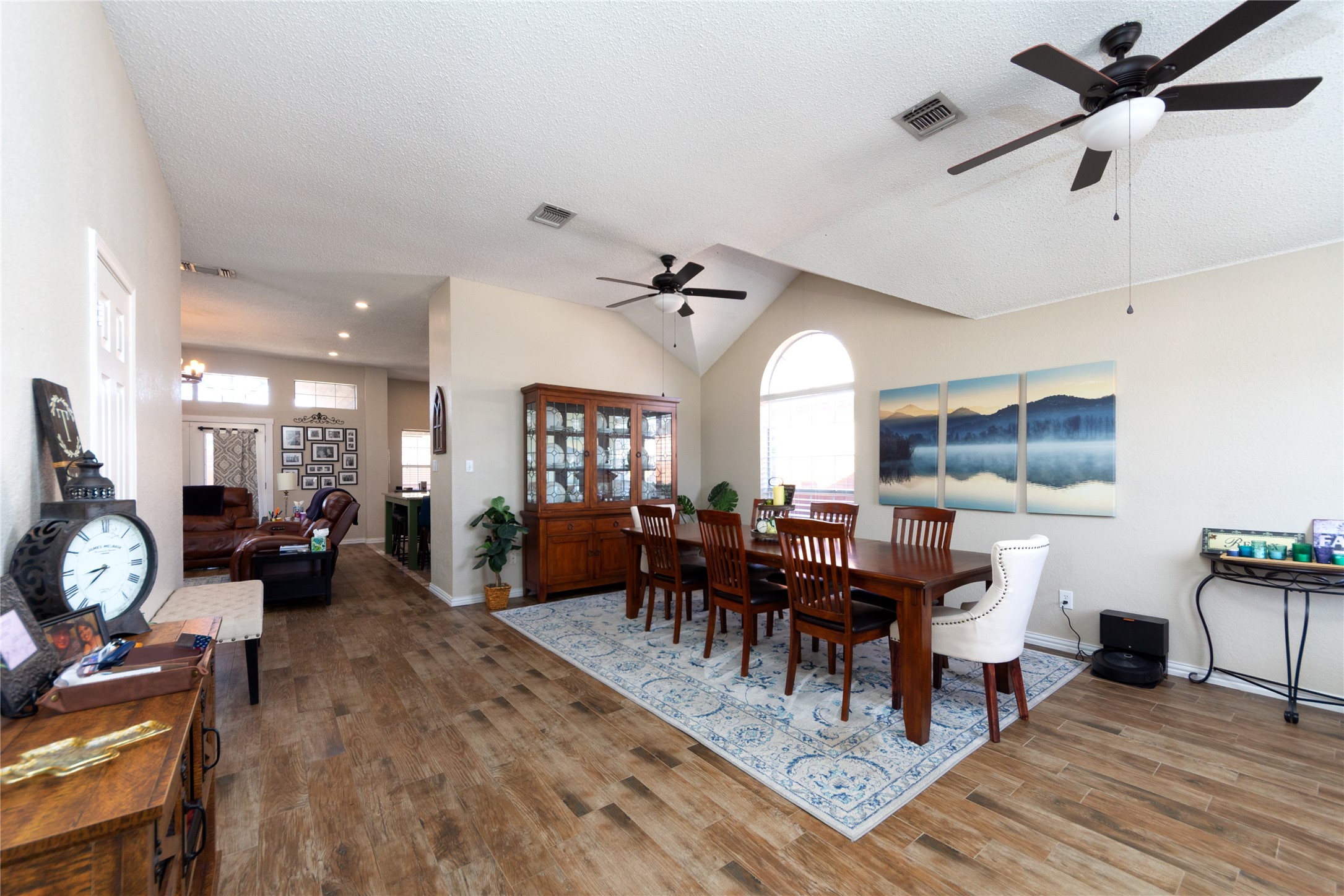 6004 Ten Wood Court Arlington TX 76018