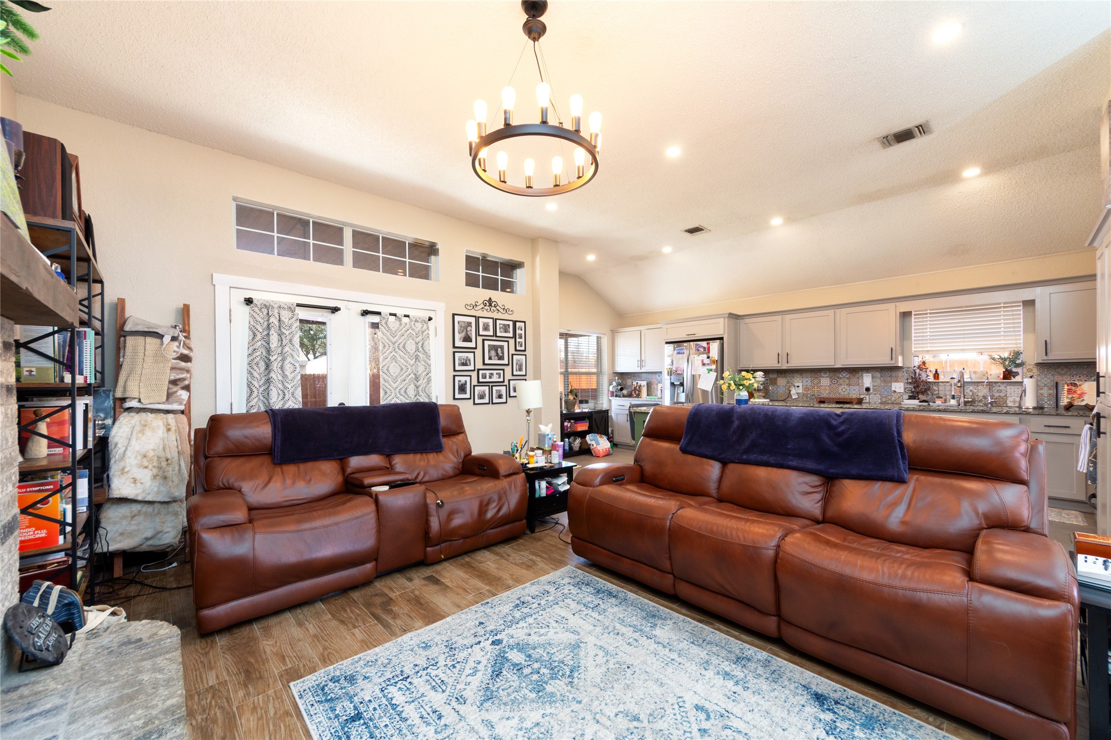 6004 Ten Wood Court Arlington TX 76018