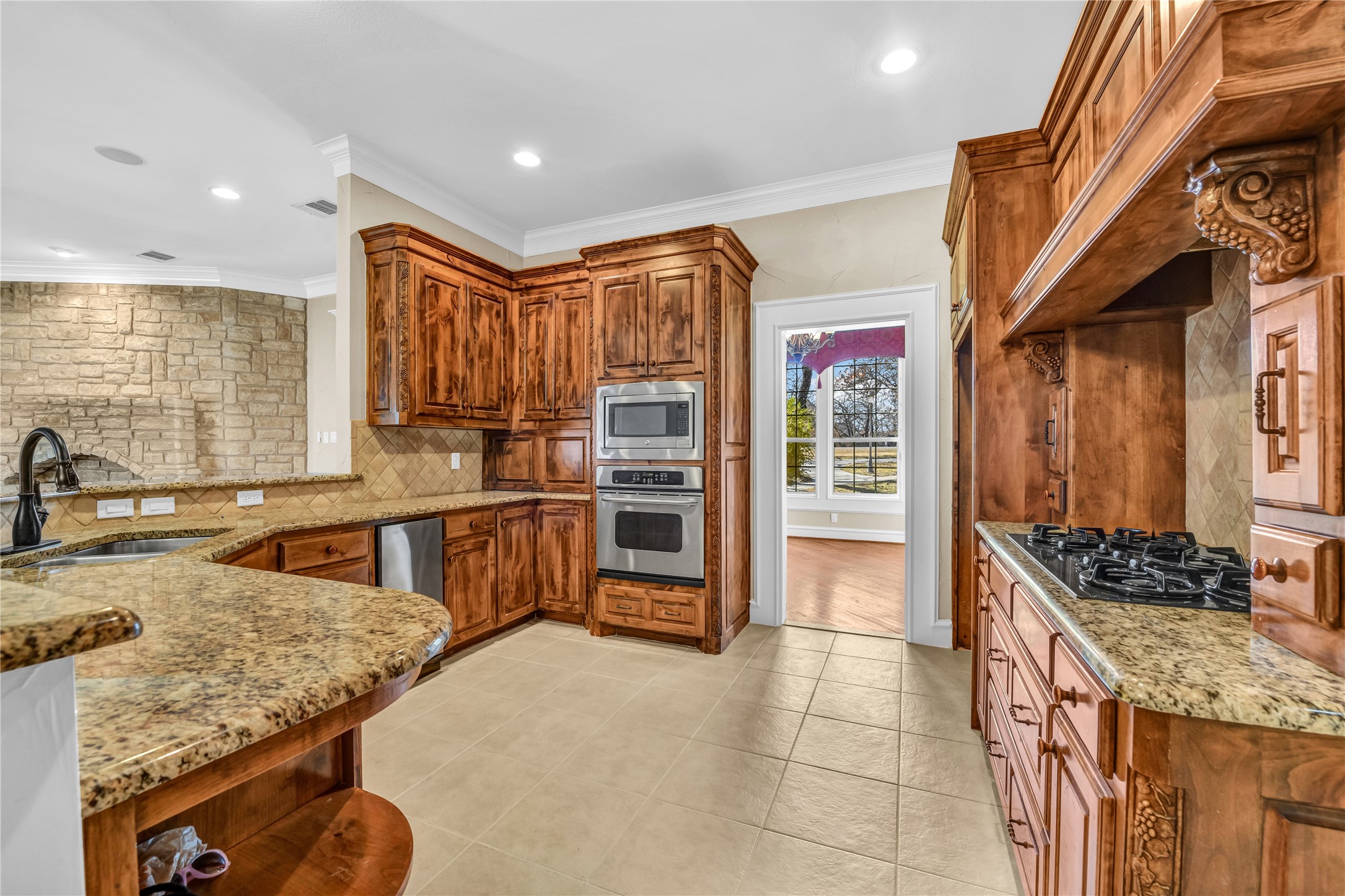 116 Mcclintock Court Weatherford TX 76088