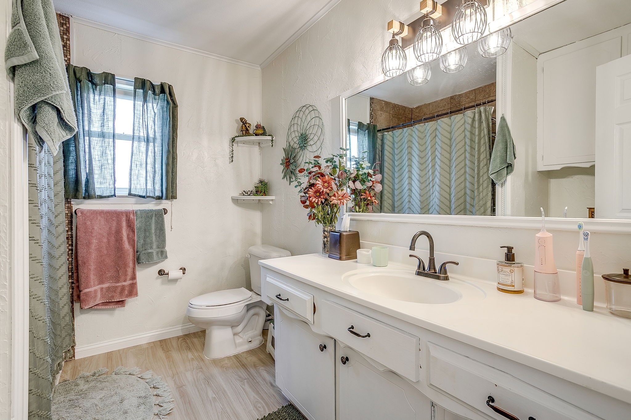 122 Valley Vista Drive Burleson TX 76028