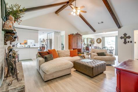 122 Valley Vista Drive Burleson TX 76028
