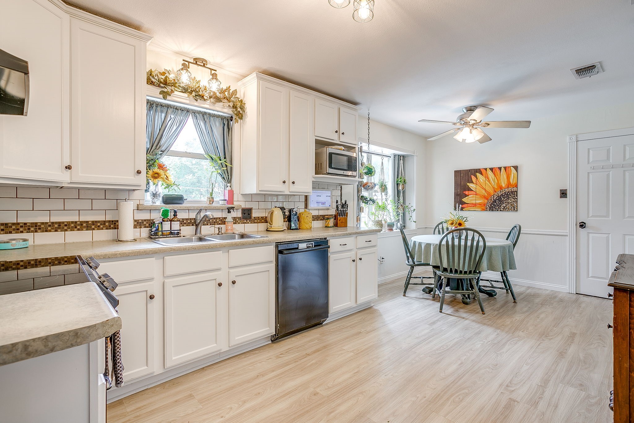 122 Valley Vista Drive Burleson TX 76028