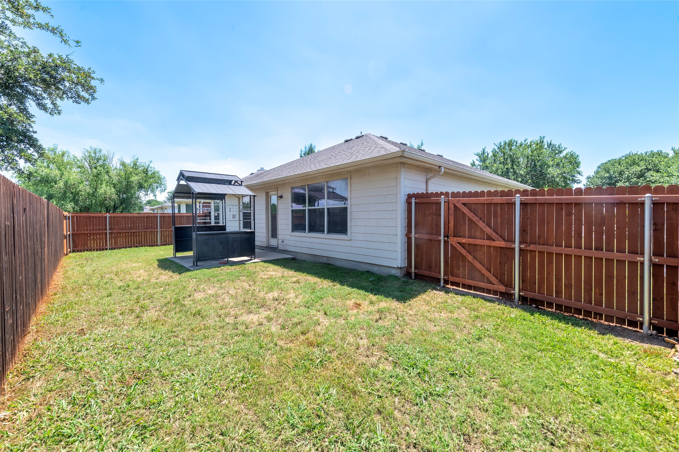 1113 Mockingbird Drive Aubrey TX 76227