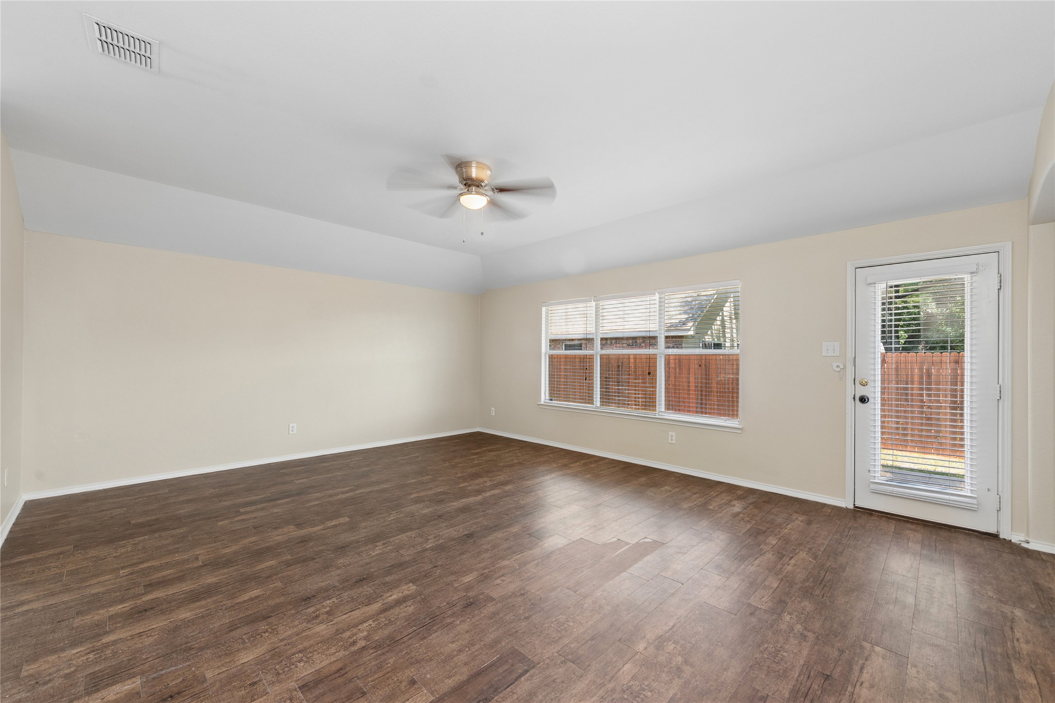 1113 Mockingbird Drive Aubrey TX 76227