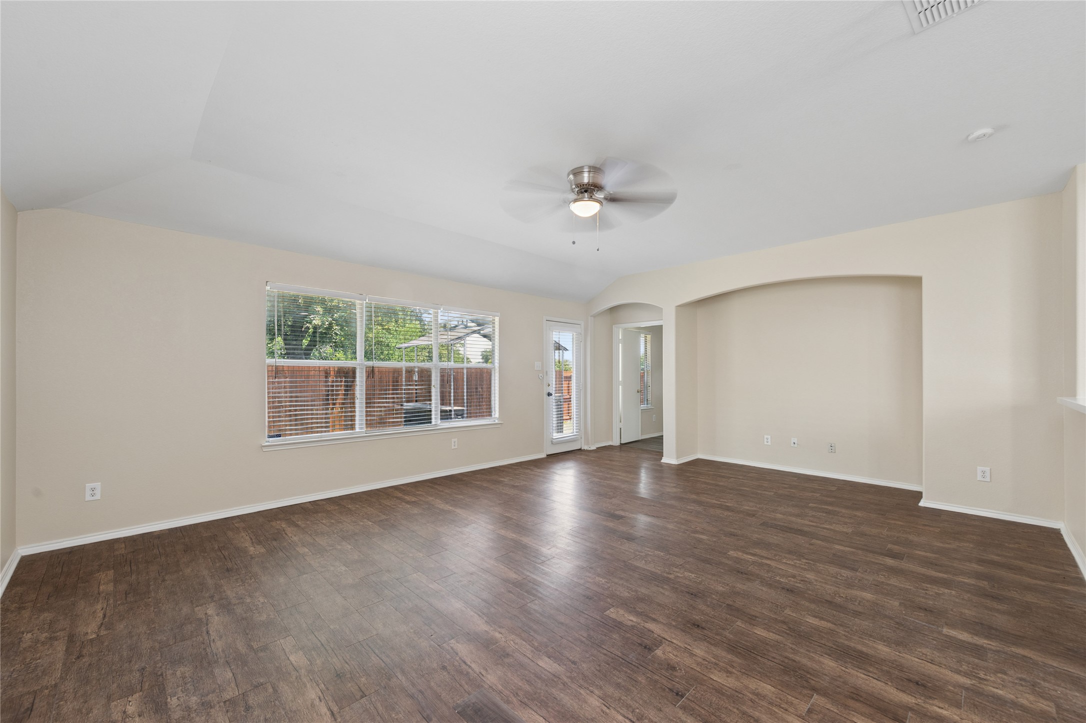 1113 Mockingbird Drive Aubrey TX 76227