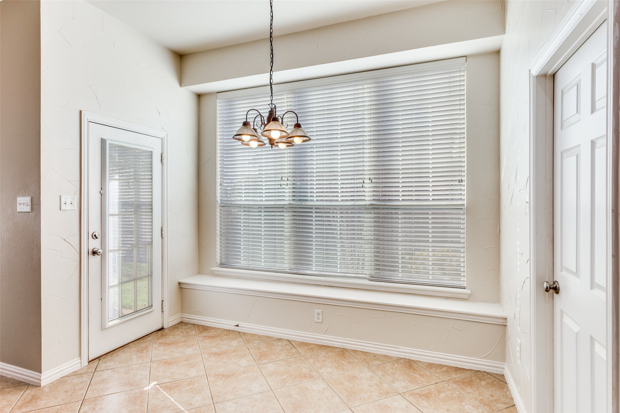 1710 Almond Drive Mansfield TX 76063