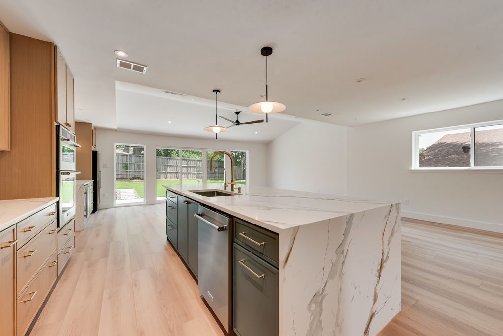 2418 Grandview Drive Richardson TX 75080