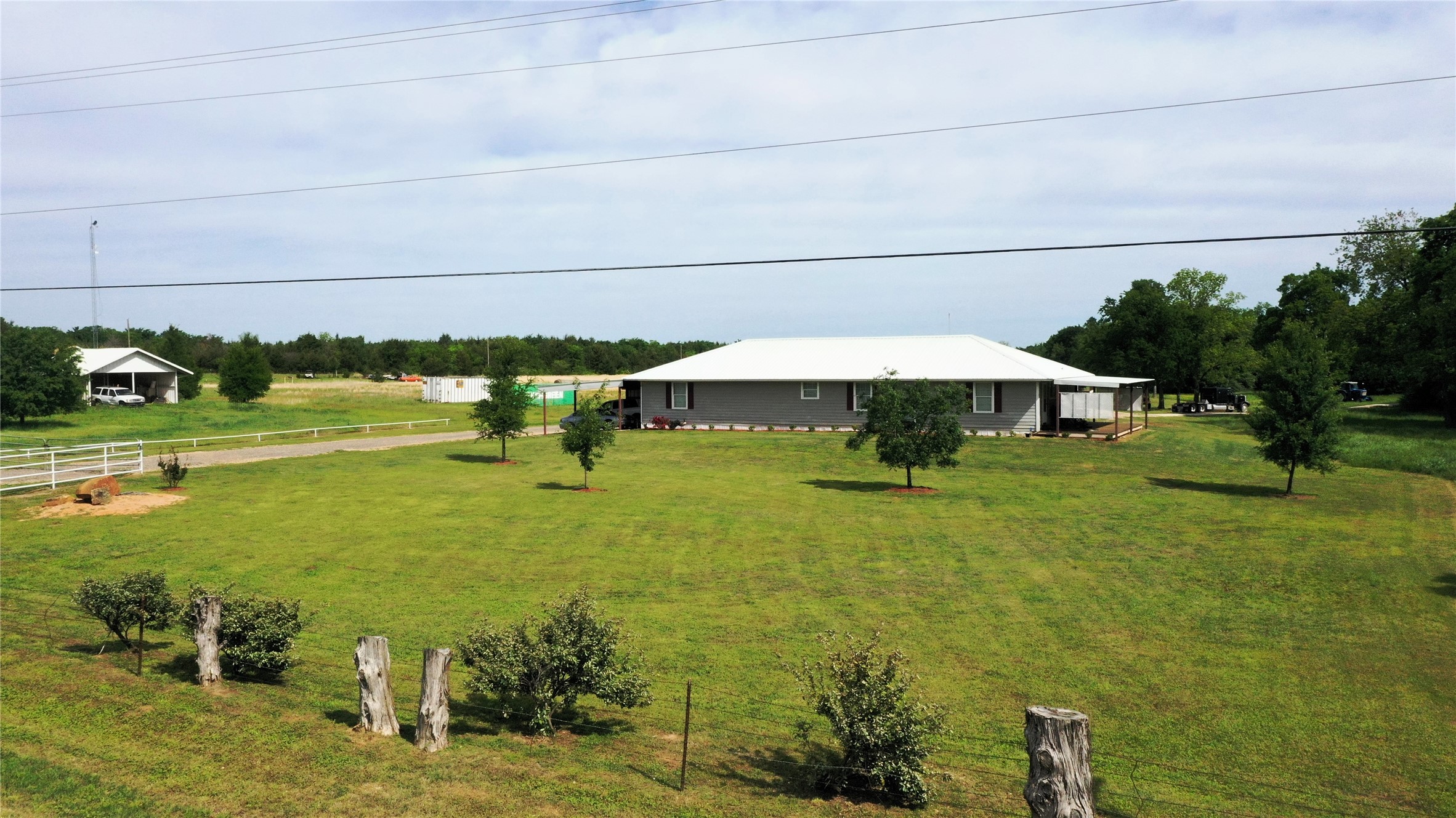 1176 W Fm 1753 Bonham TX 75418