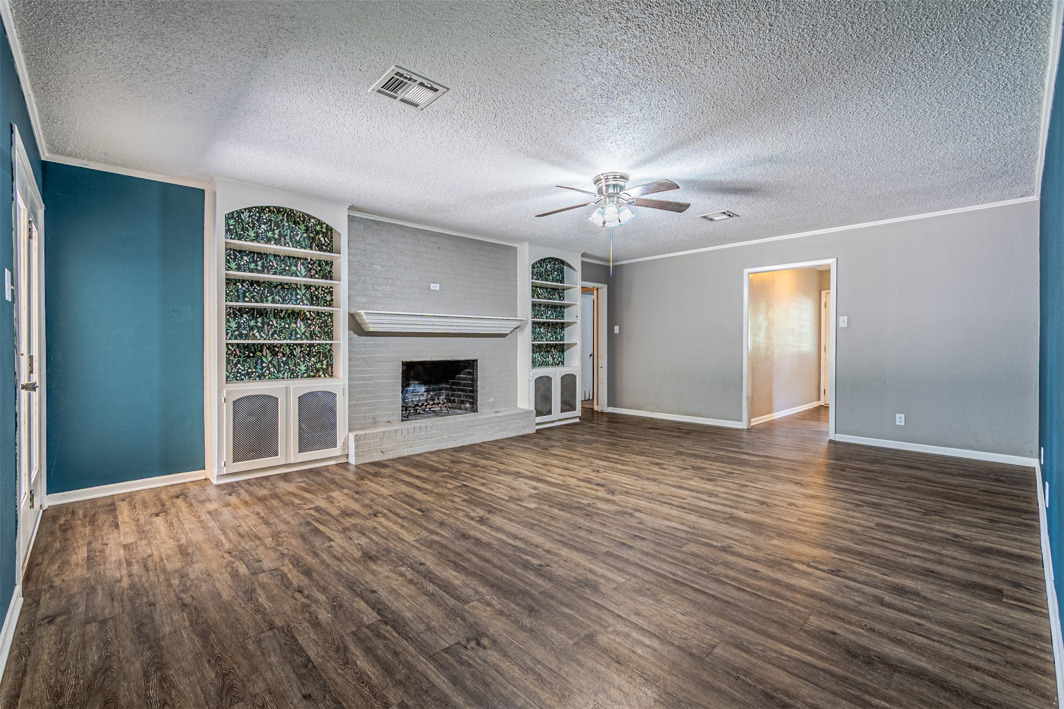 200 S Birch Street Van TX 75790