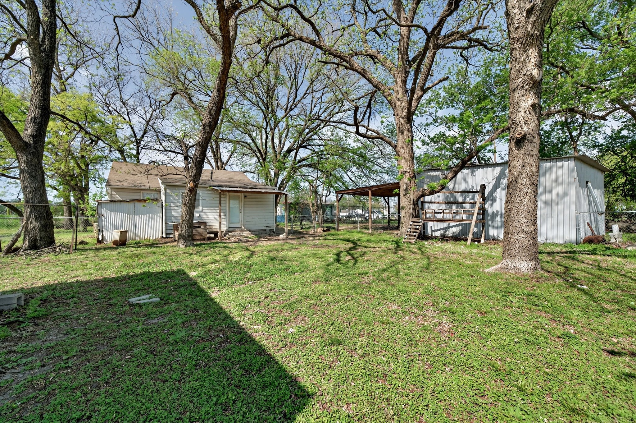 106 E Belt Line Road Wilmer TX 75172