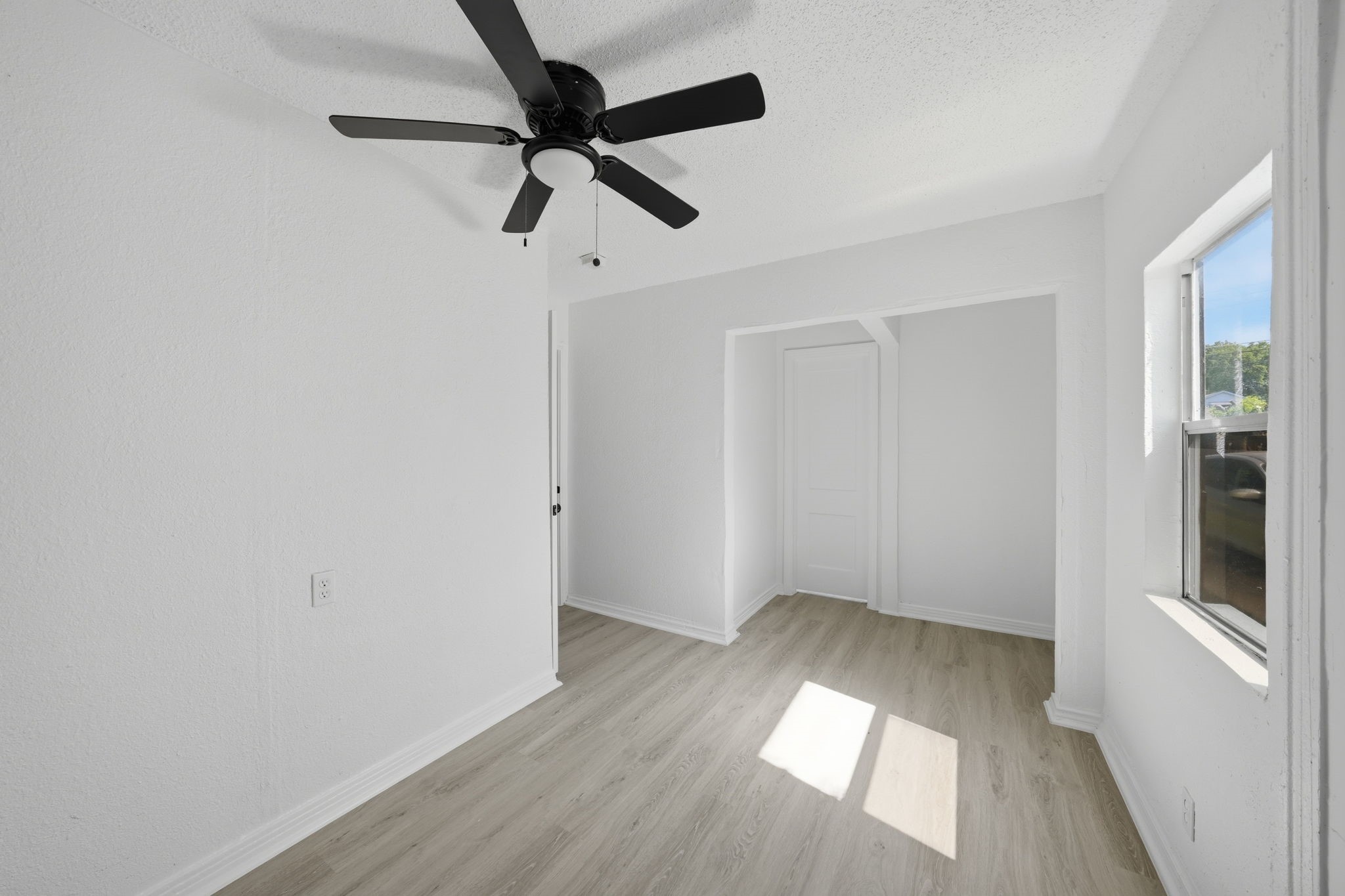3350 Grafton Avenue Dallas TX 75211