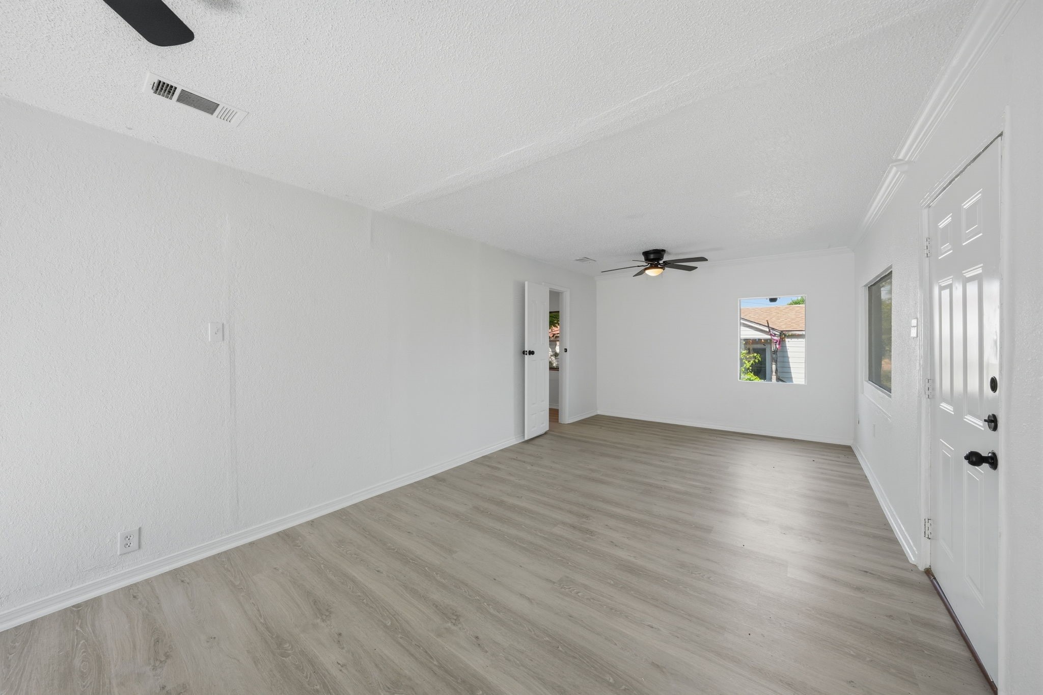 3350 Grafton Avenue Dallas TX 75211