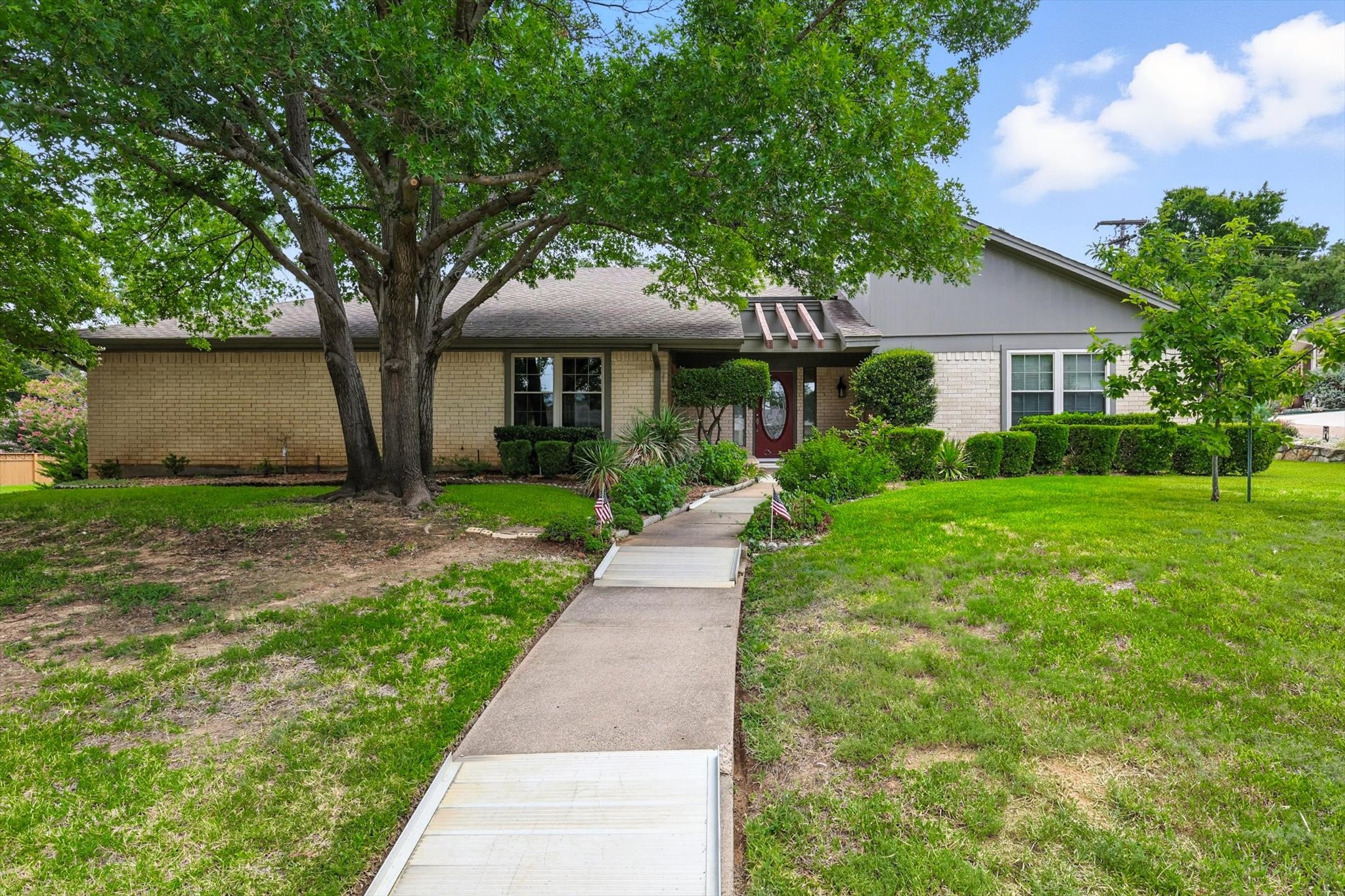 603 Bent Tree Court Euless TX 76039