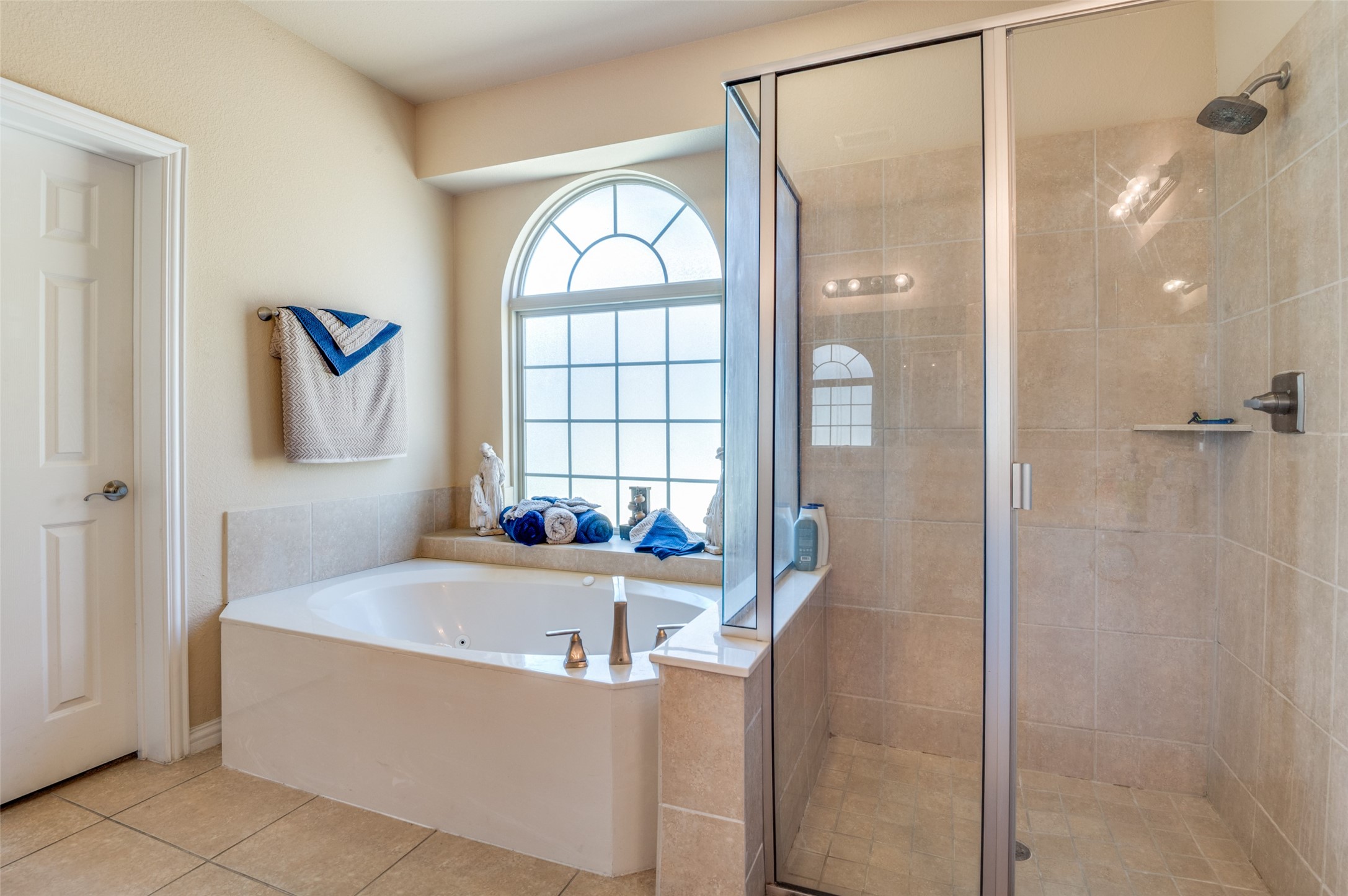 1512 Ruffian Road Desoto TX 75115