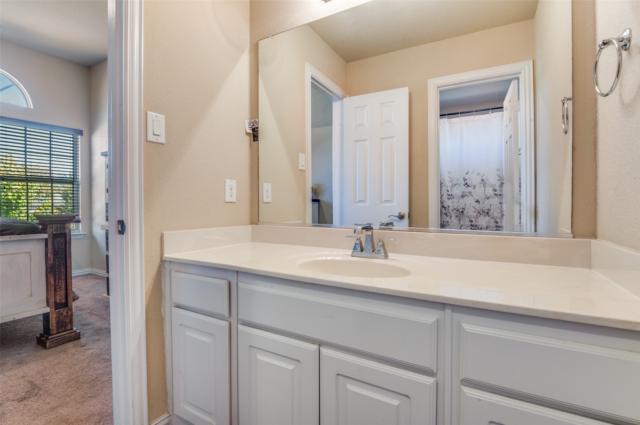 1512 Ruffian Road Desoto TX 75115