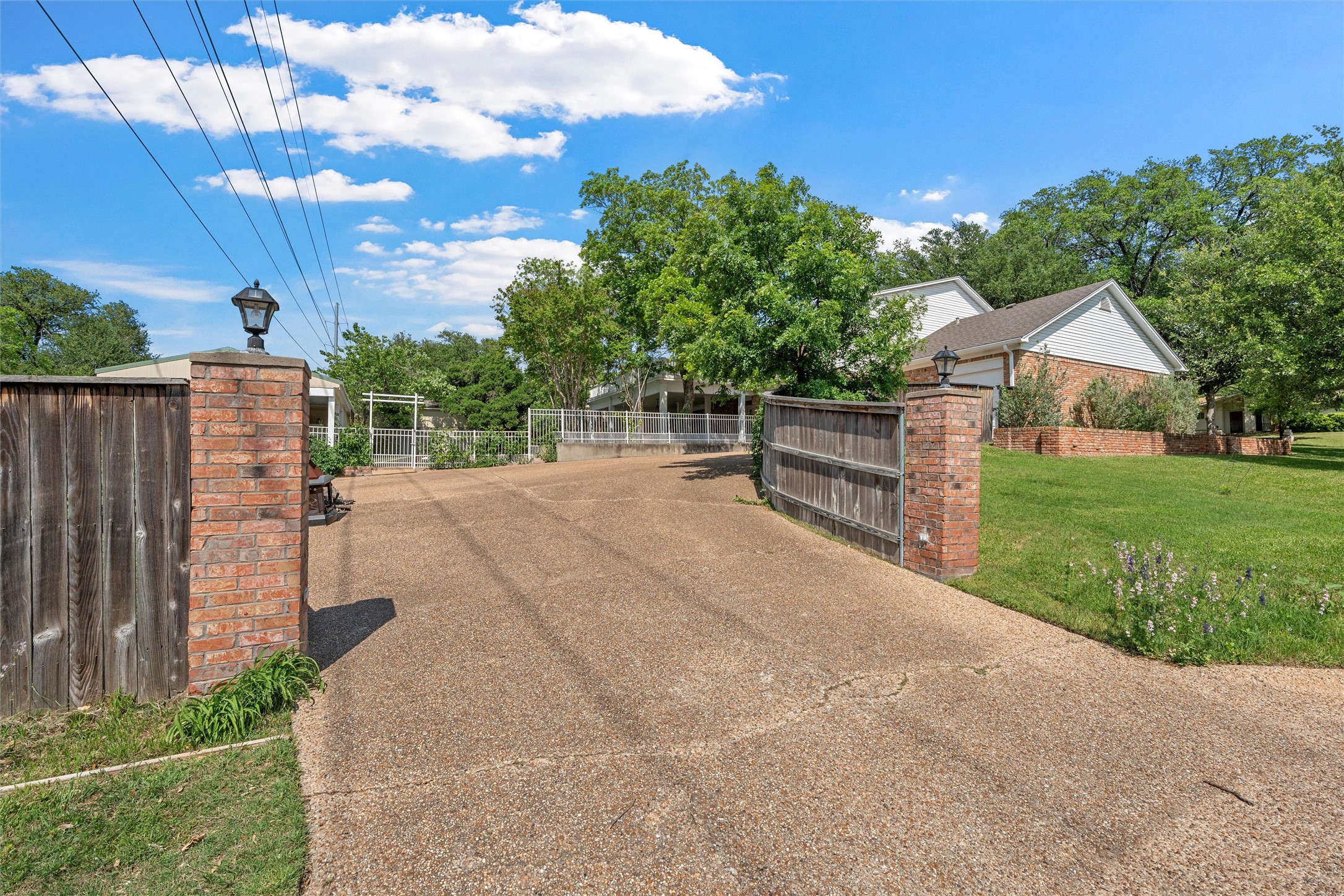 8941 Raven Drive Woodway TX 76712