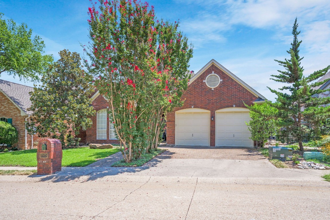 2025 Hillcrest Court Mckinney TX 75072