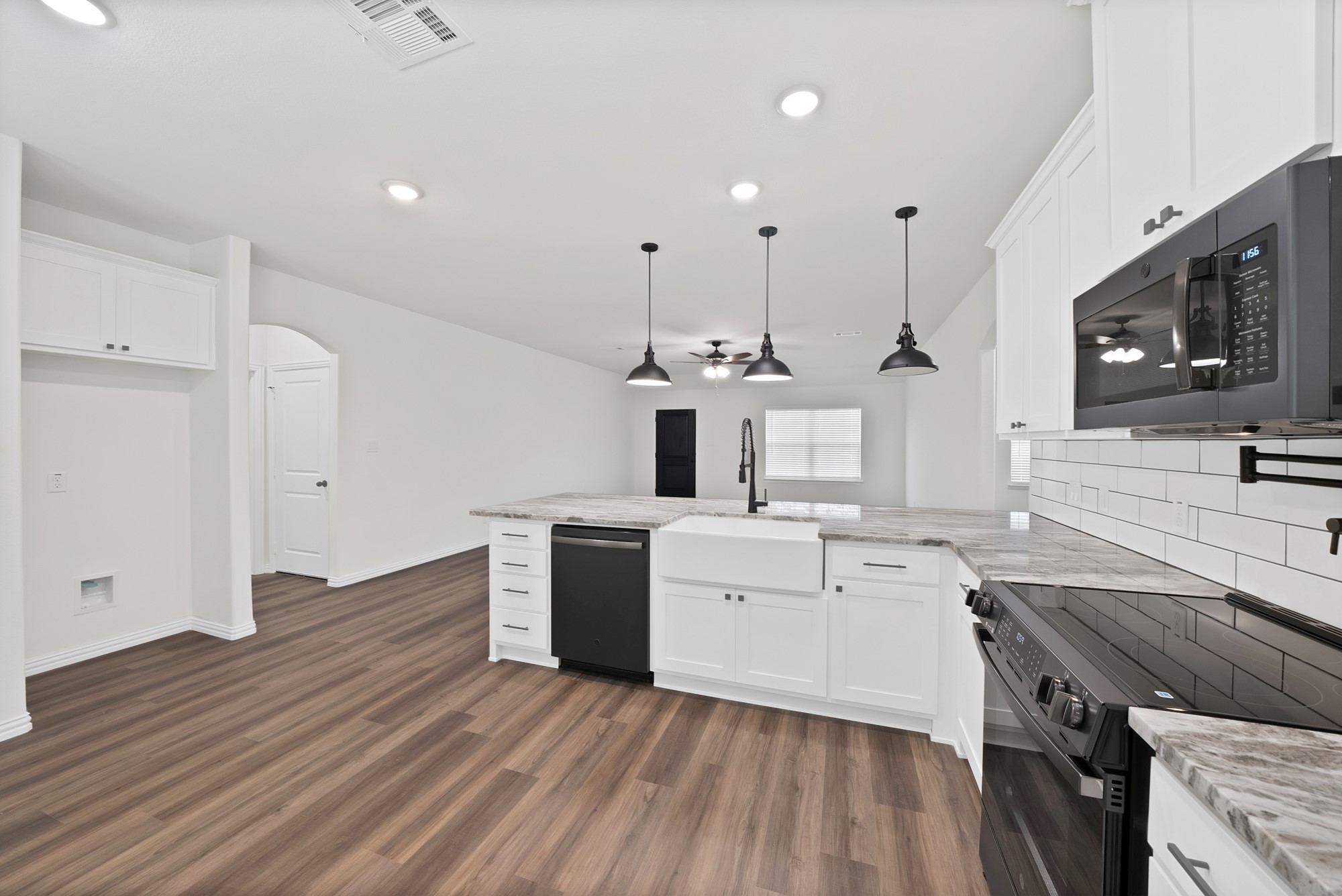 128 Sedona Creek Court Poolville TX 76487