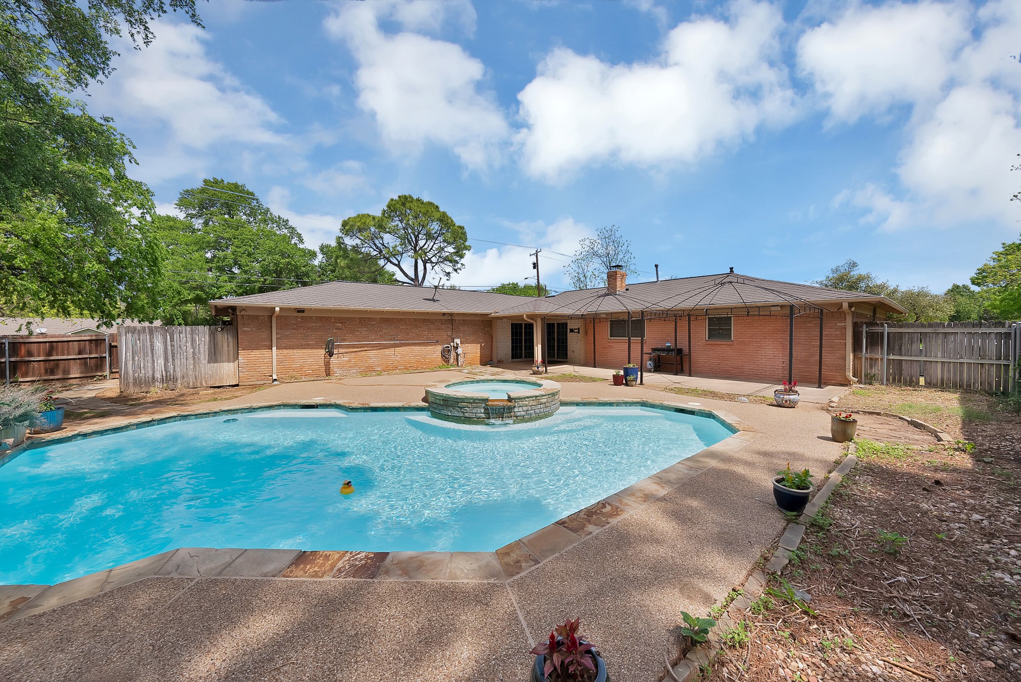 1500 Wagon Wheel Trail Pantego TX 76013