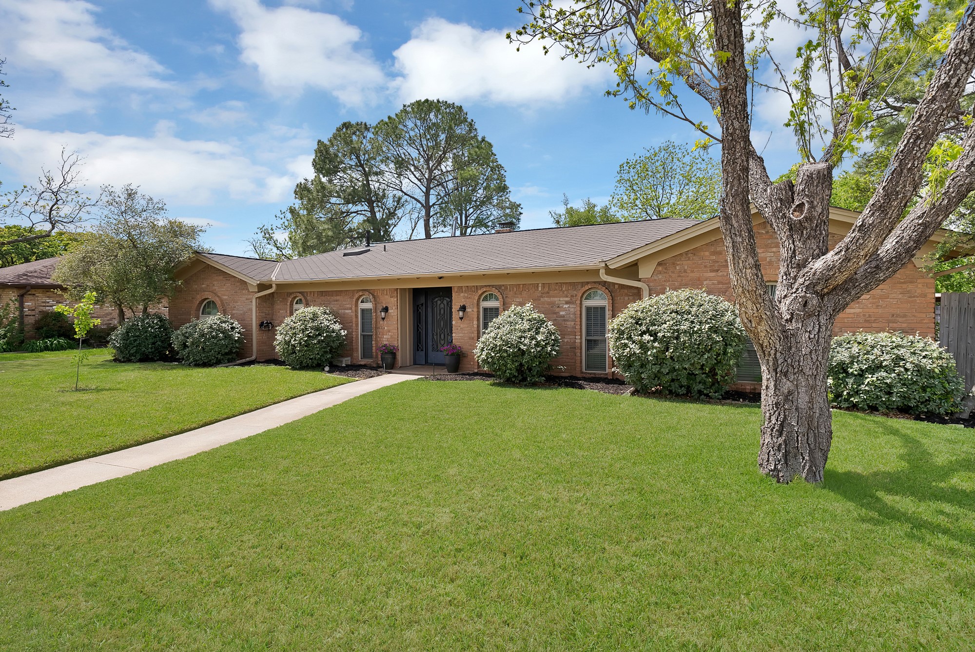 1500 Wagon Wheel Trail Pantego TX 76013