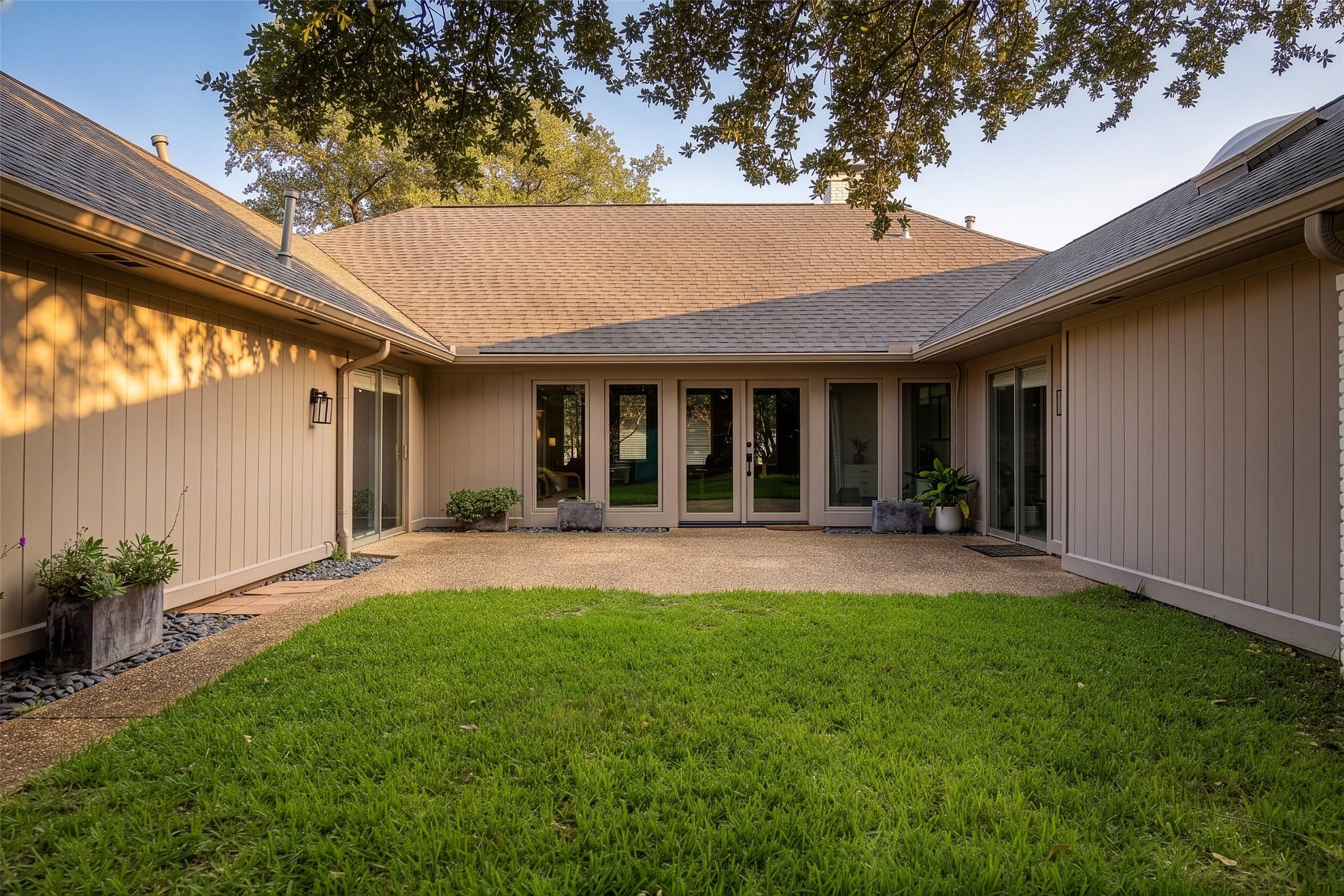 9535 Viewside Drive Dallas TX 75231
