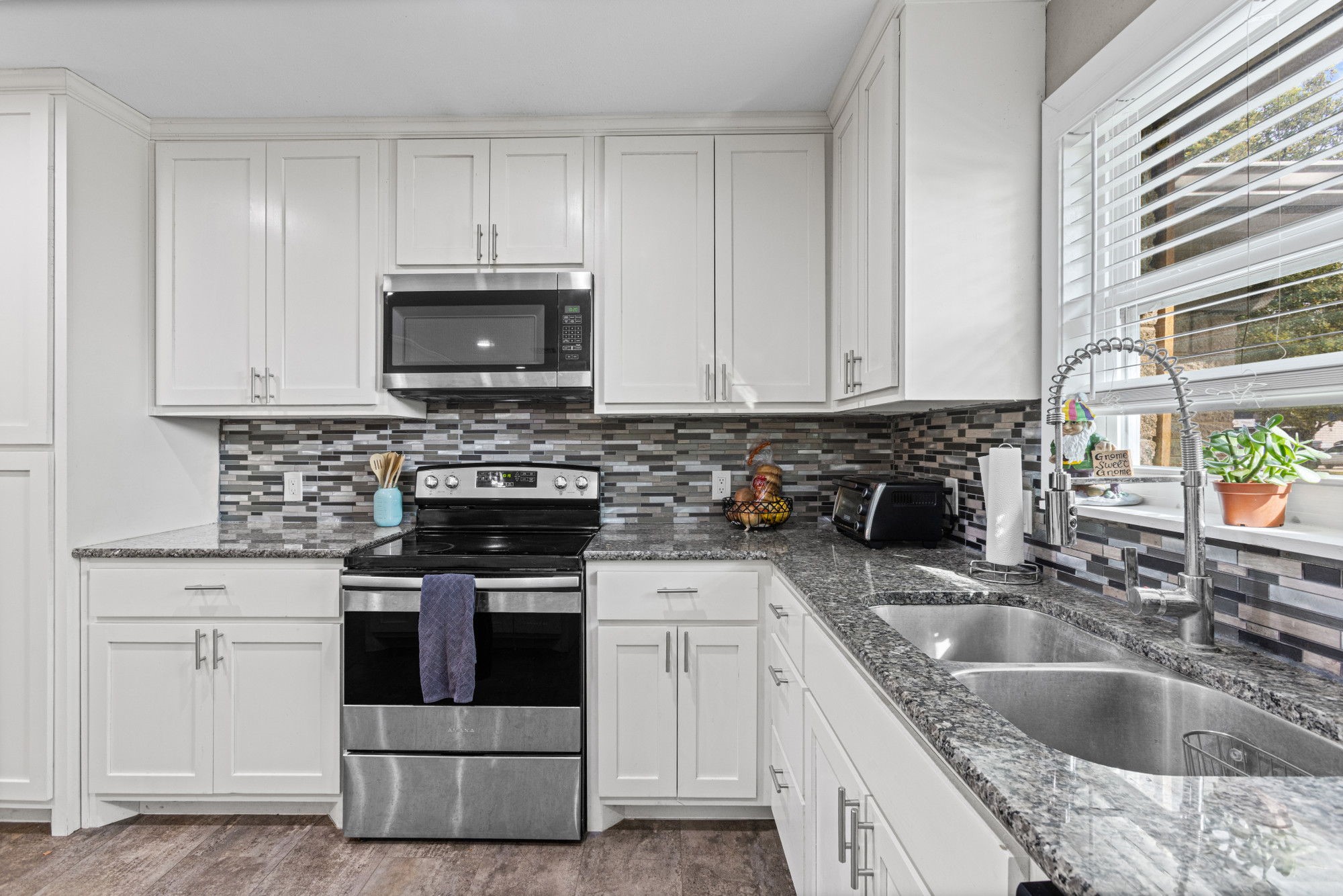 942 Longfellow Street Waco TX 76710