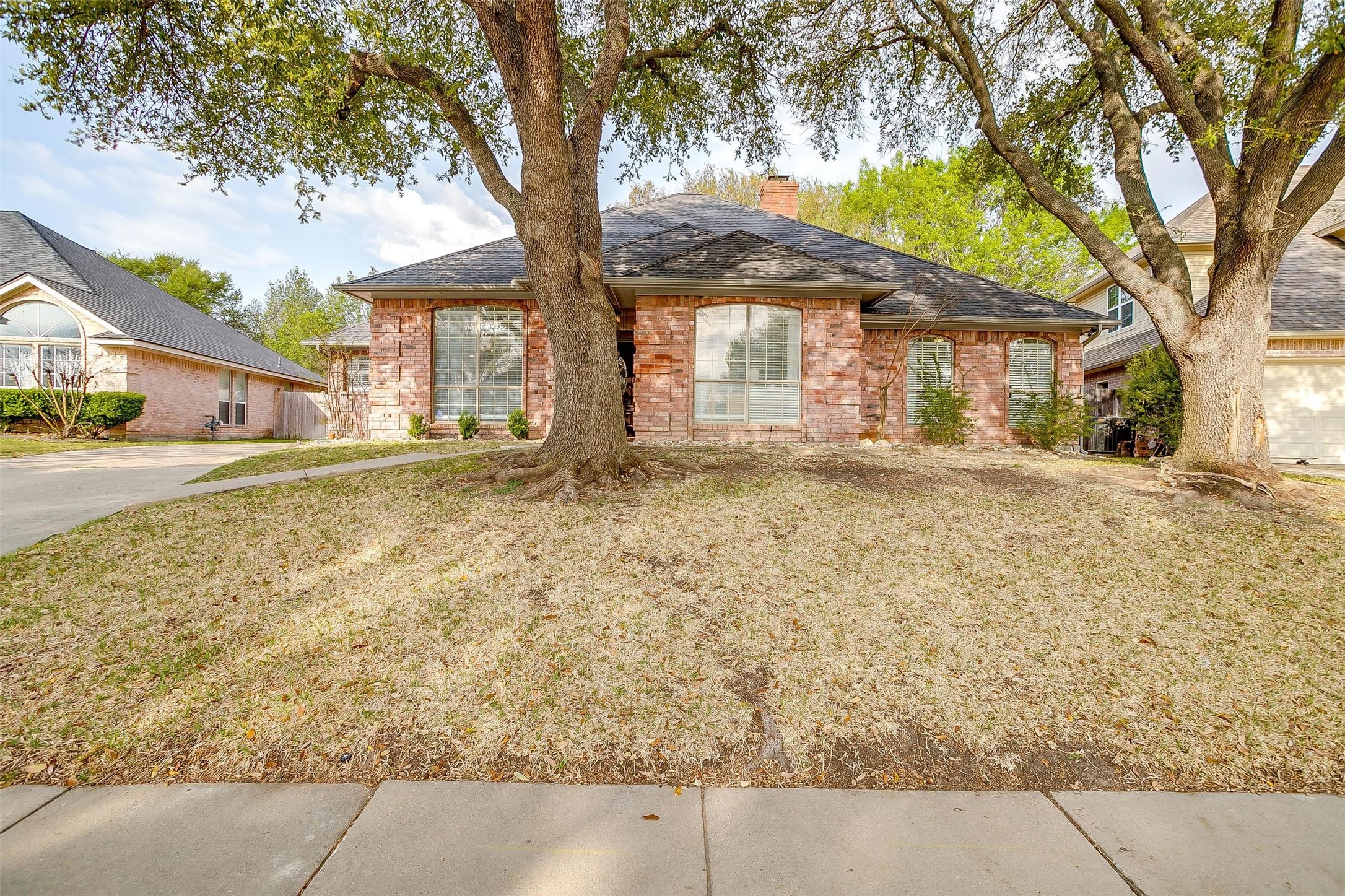 10264 Fieldcrest Drive Benbrook TX 76126