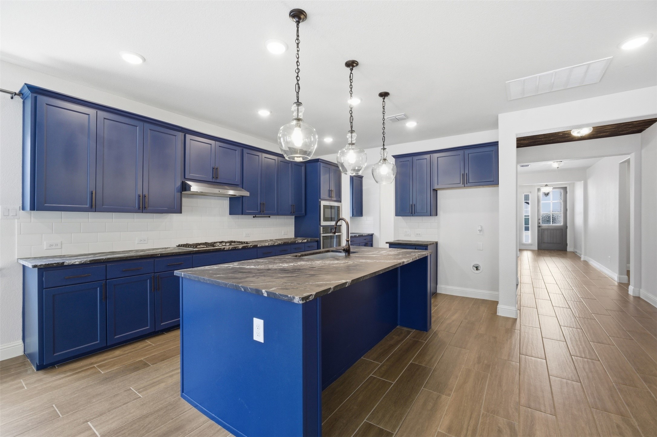 201 Savannah Lane Oak Point TX 75068