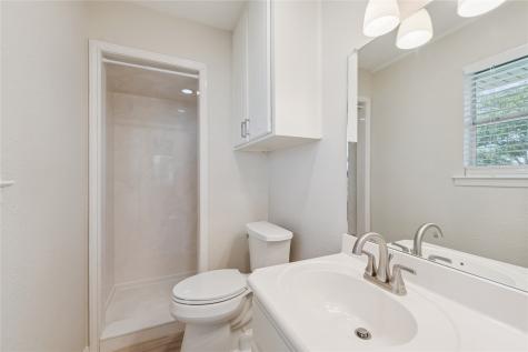 1006 Eagle Drive Eddy TX 76524
