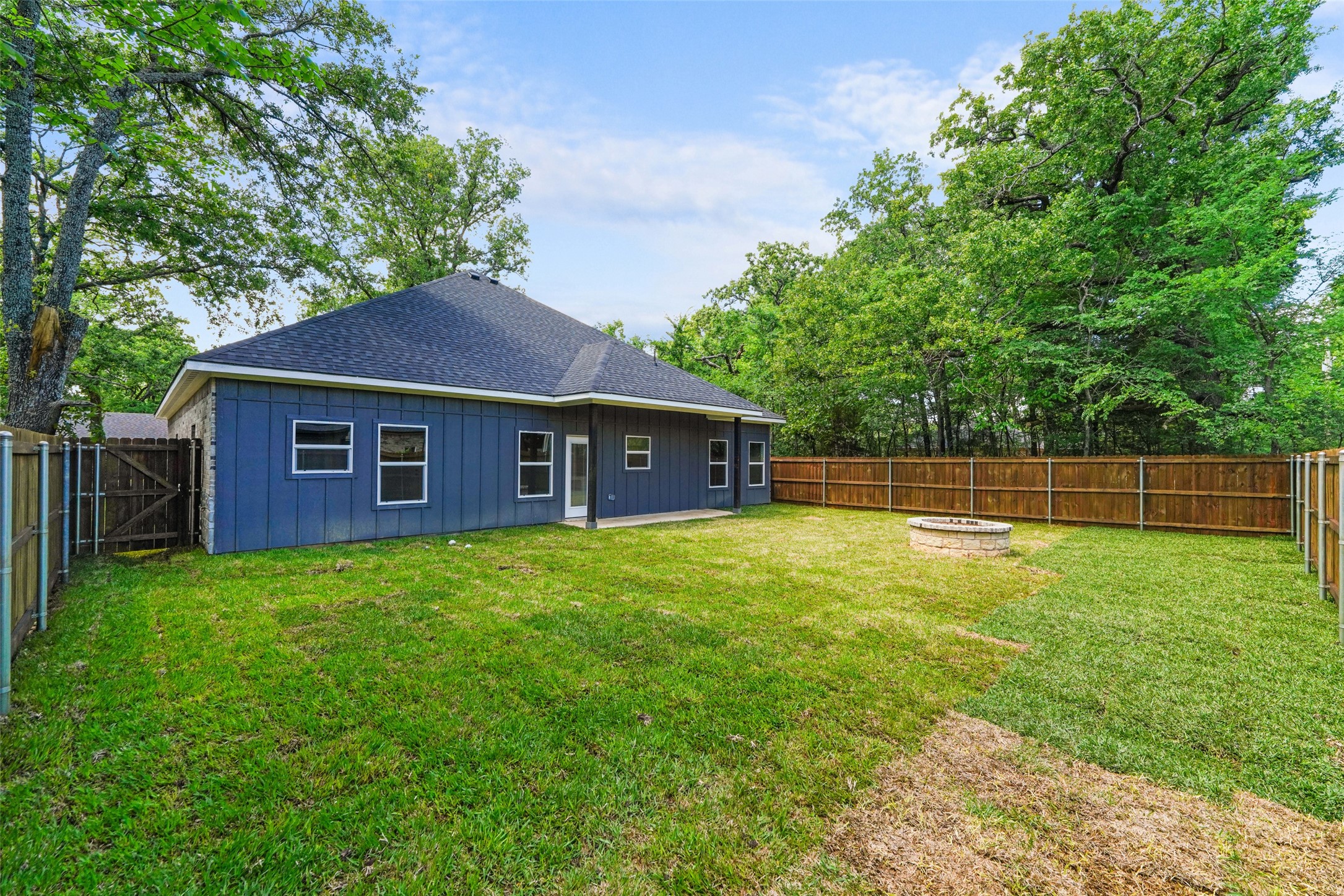 108 Parkside Drive Trinidad TX 75163