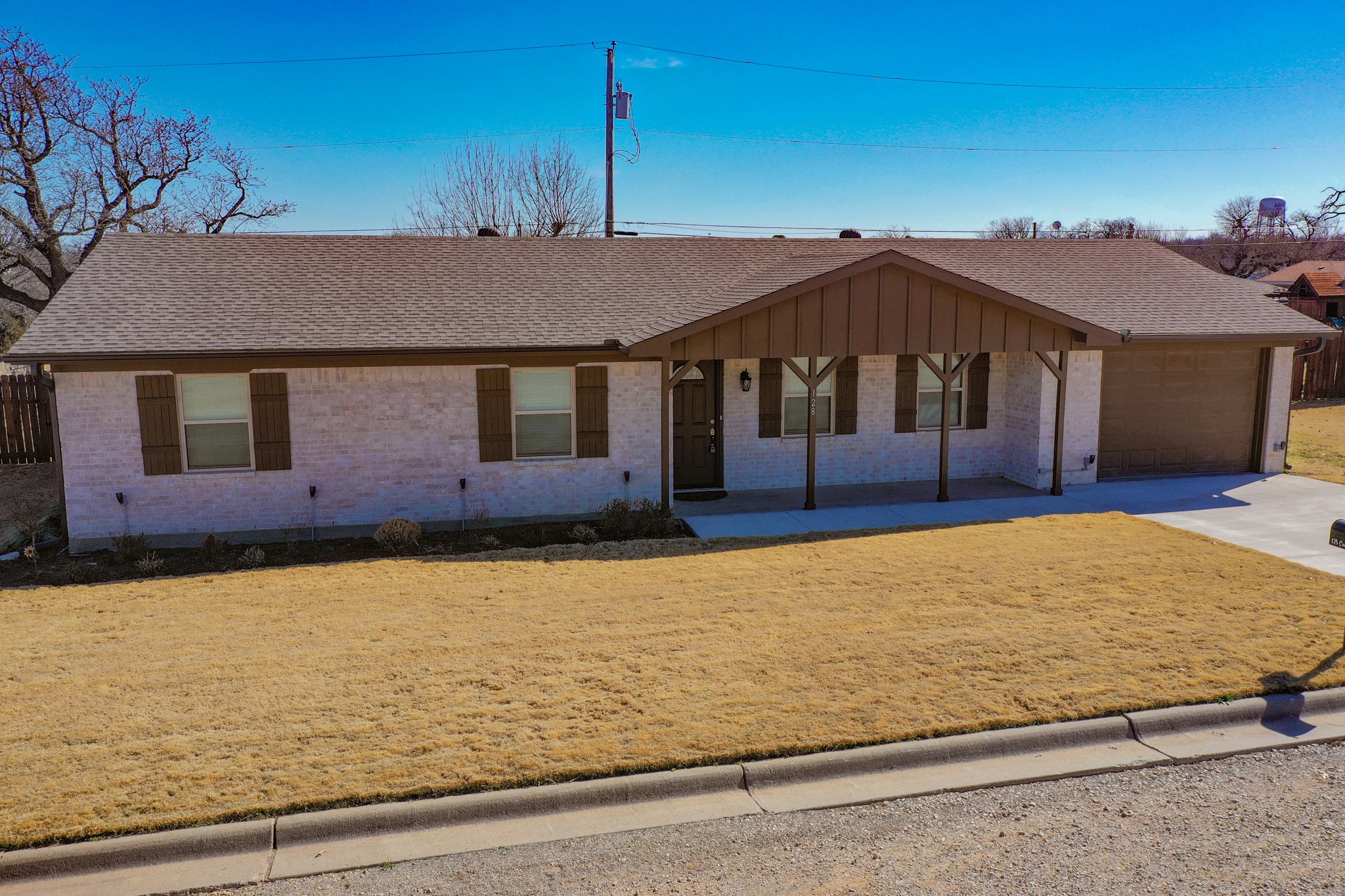 128 Oak Creek Street Jacksboro TX 76458