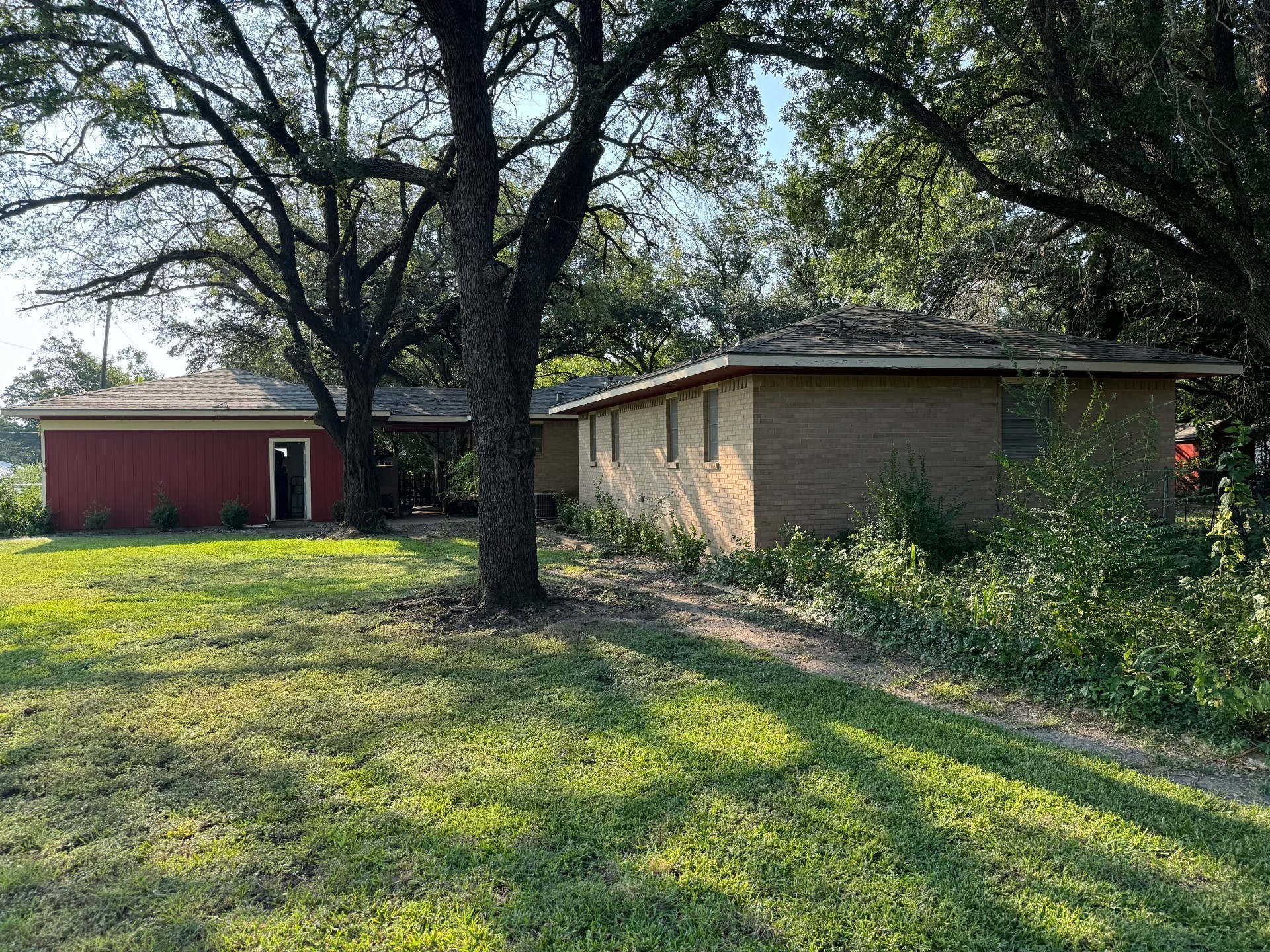 205 W Dickson Street Milford TX 76670