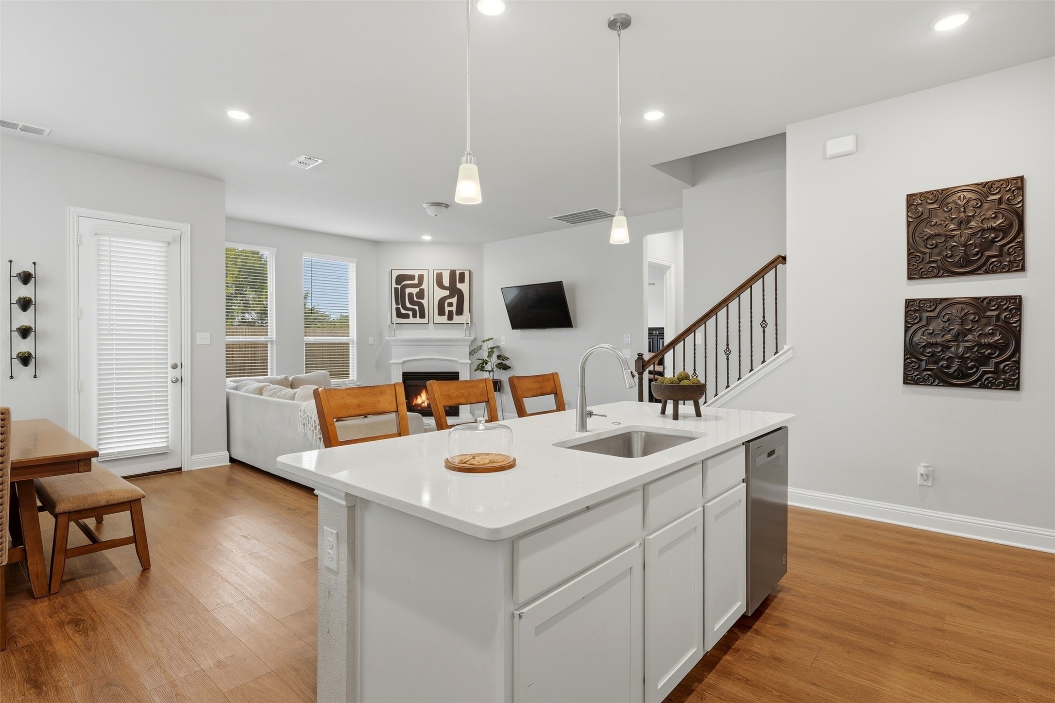 2352 High Plain Lane Waxahachie TX 75167