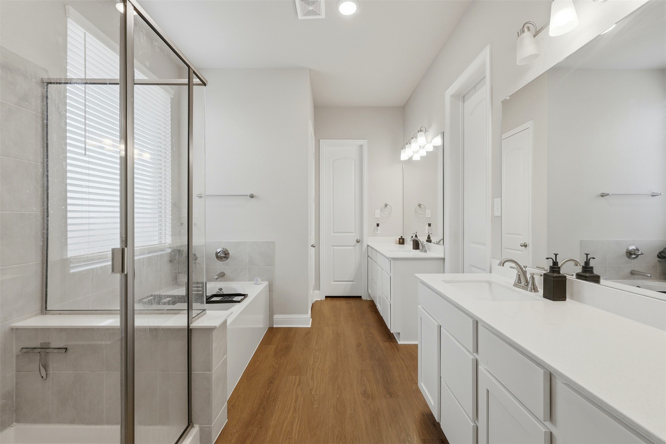 2352 High Plain Lane Waxahachie TX 75167