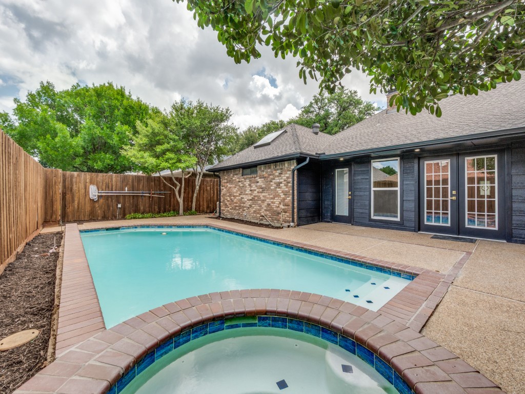 10105 Rita Road Dallas TX 75243