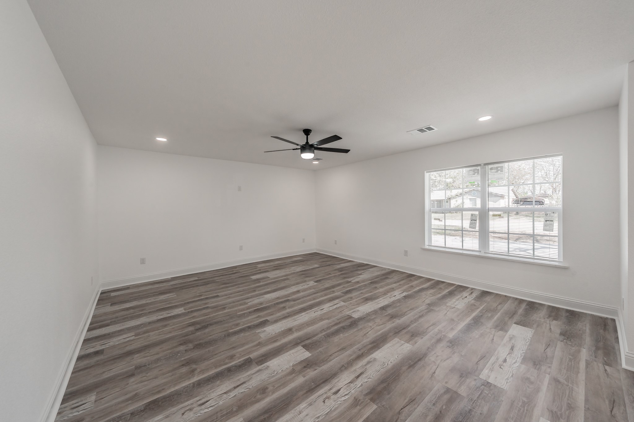 207 N Hickory Street Venus TX 76084