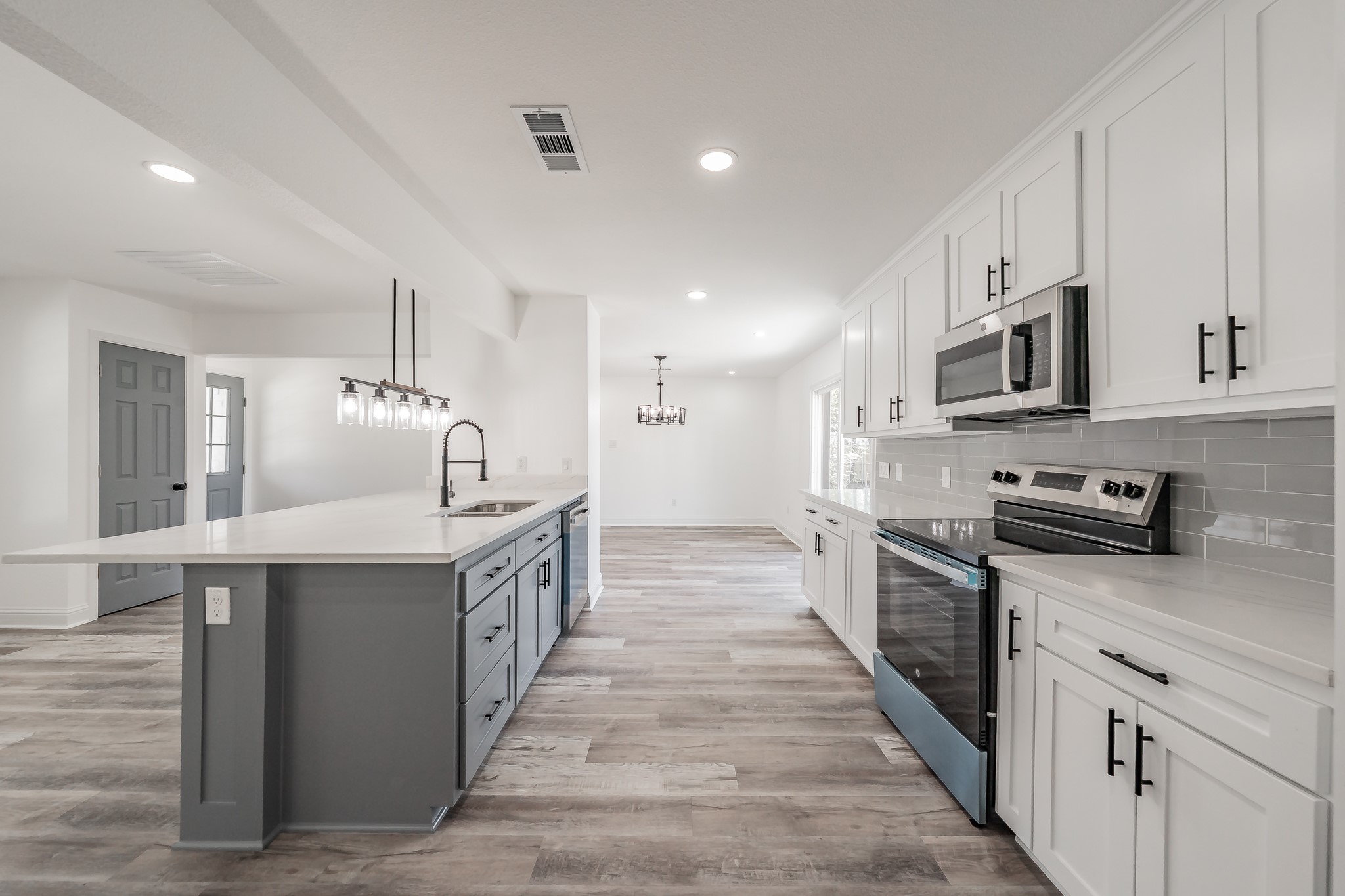 207 N Hickory Street Venus TX 76084