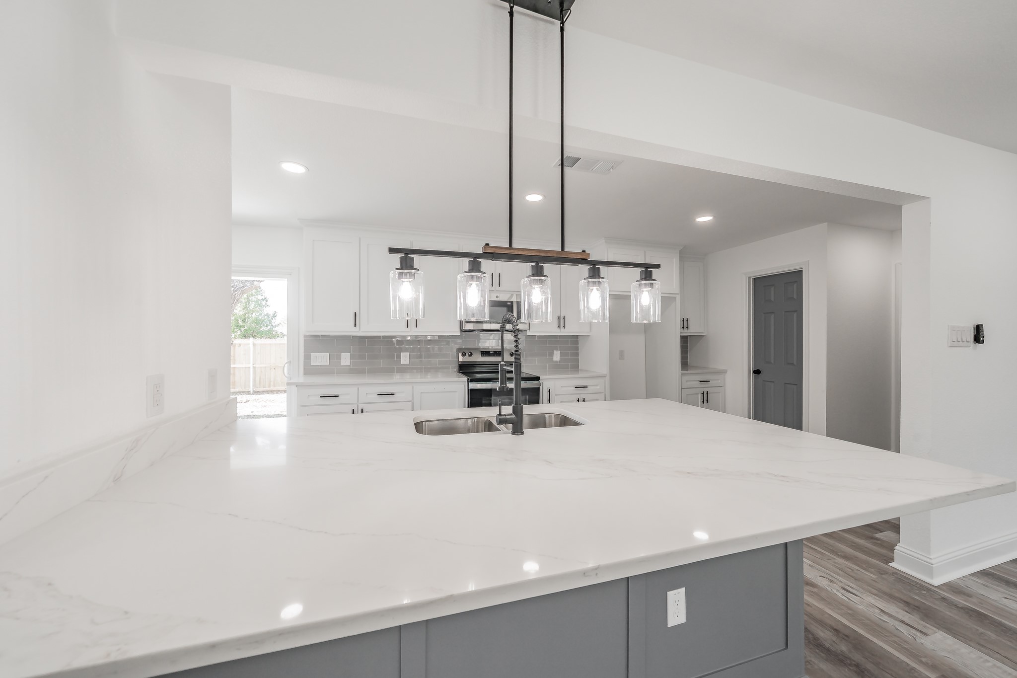 207 N Hickory Street Venus TX 76084