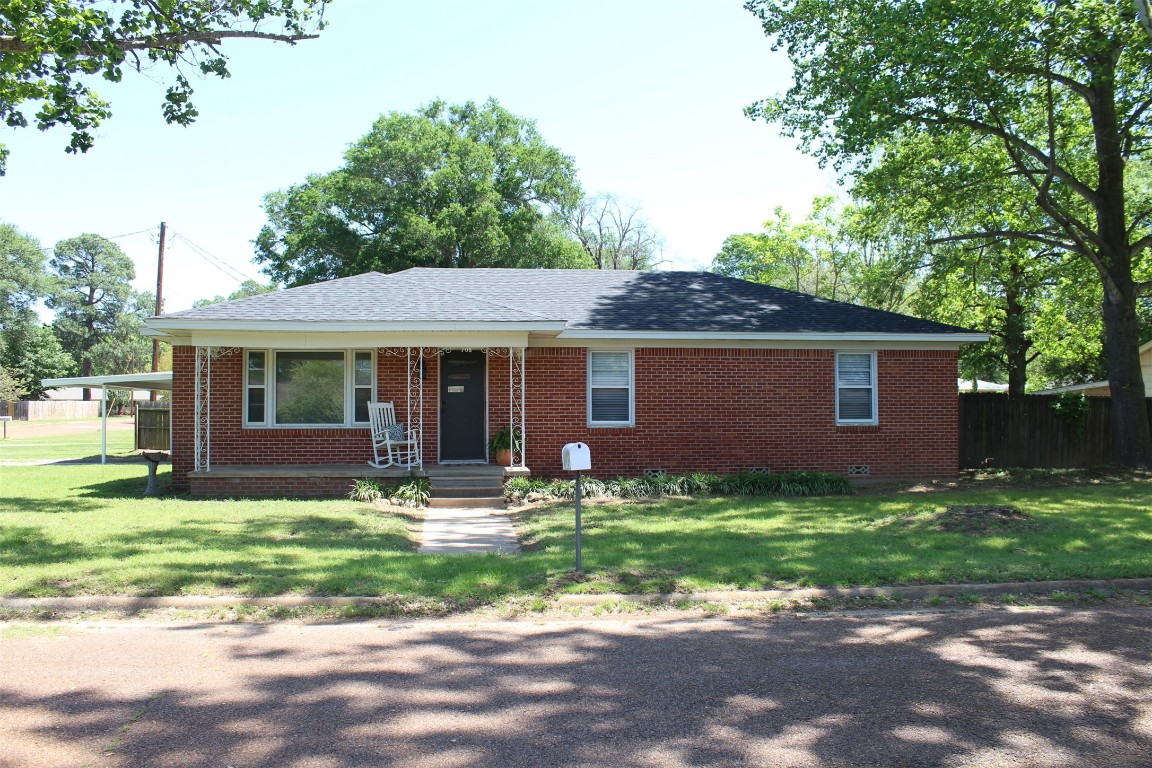 708 Wilcox Street Winnsboro TX 75494