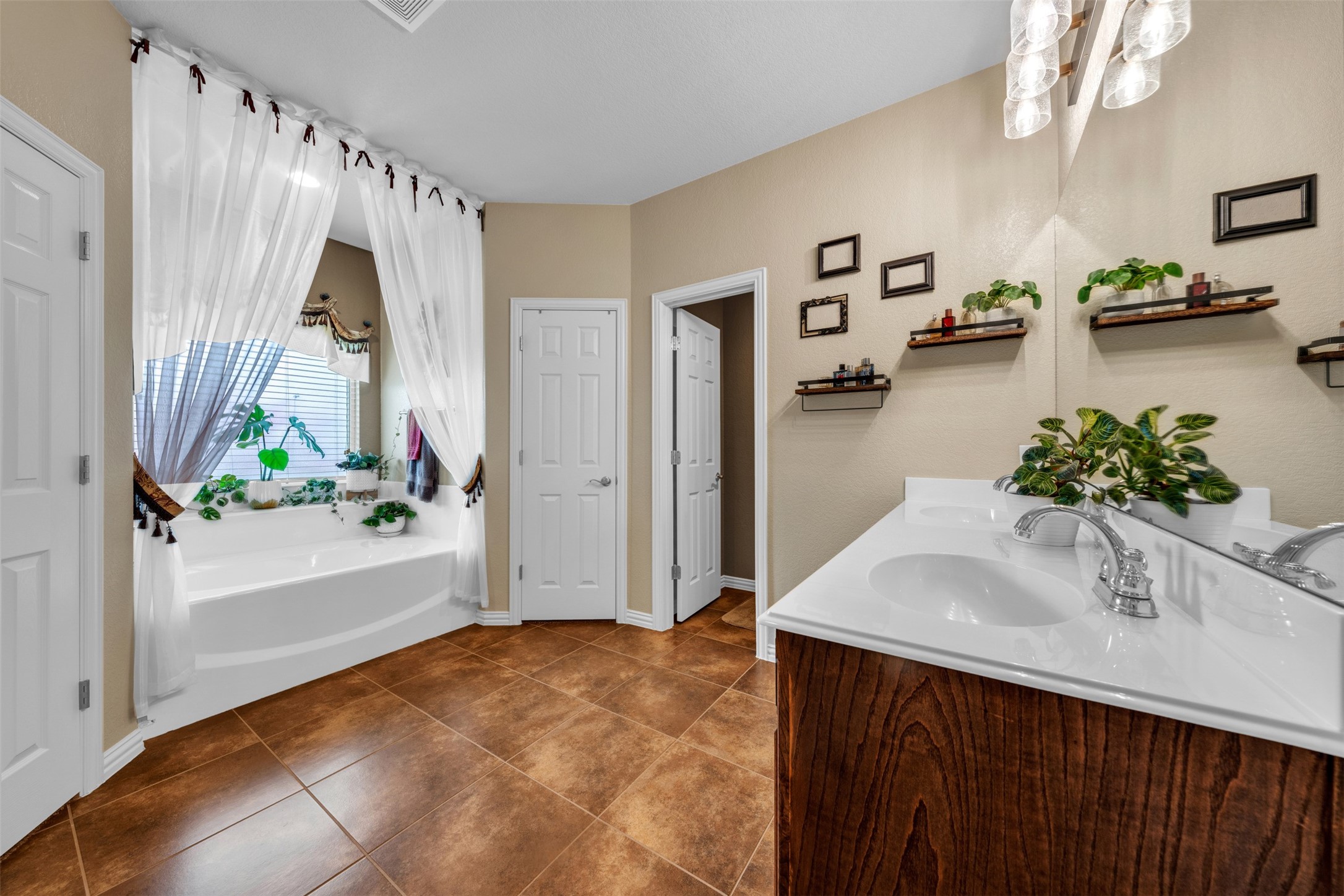 108 Lauren Court Joshua TX 76058