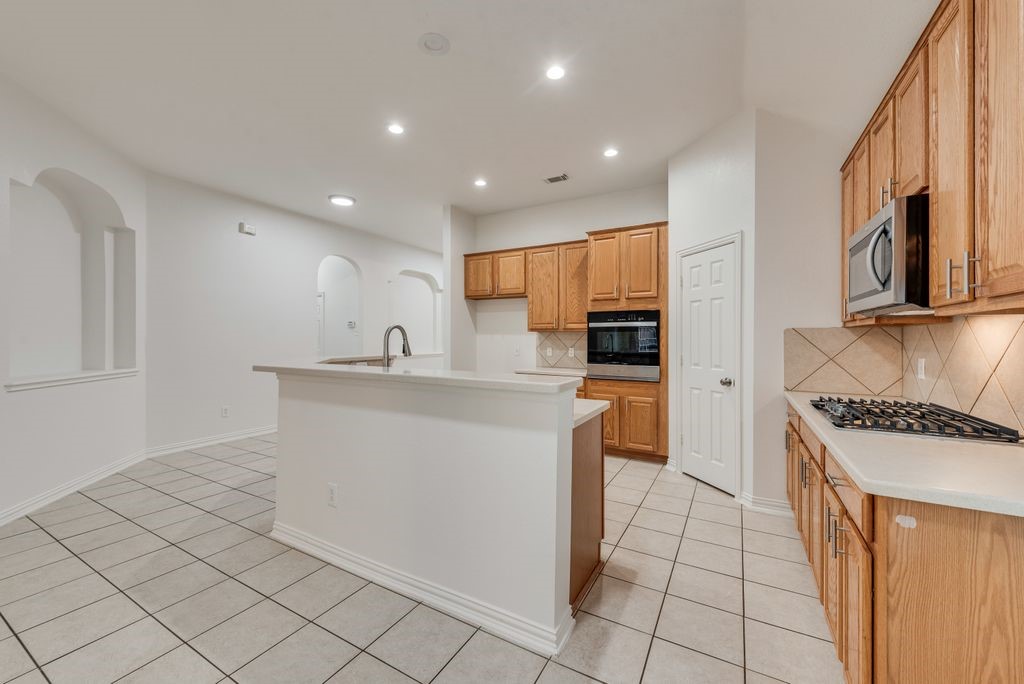 10441 Stoneside Trail Fort Worth TX 76244