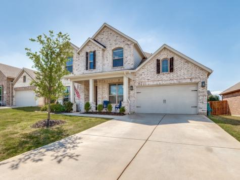 1232 Rushmore Drive Burleson TX 76028