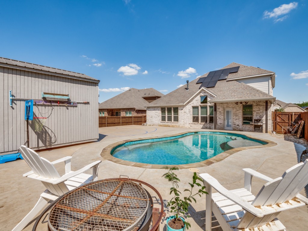 1232 Rushmore Drive Burleson TX 76028