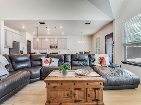 1232 Rushmore Drive Burleson TX 76028