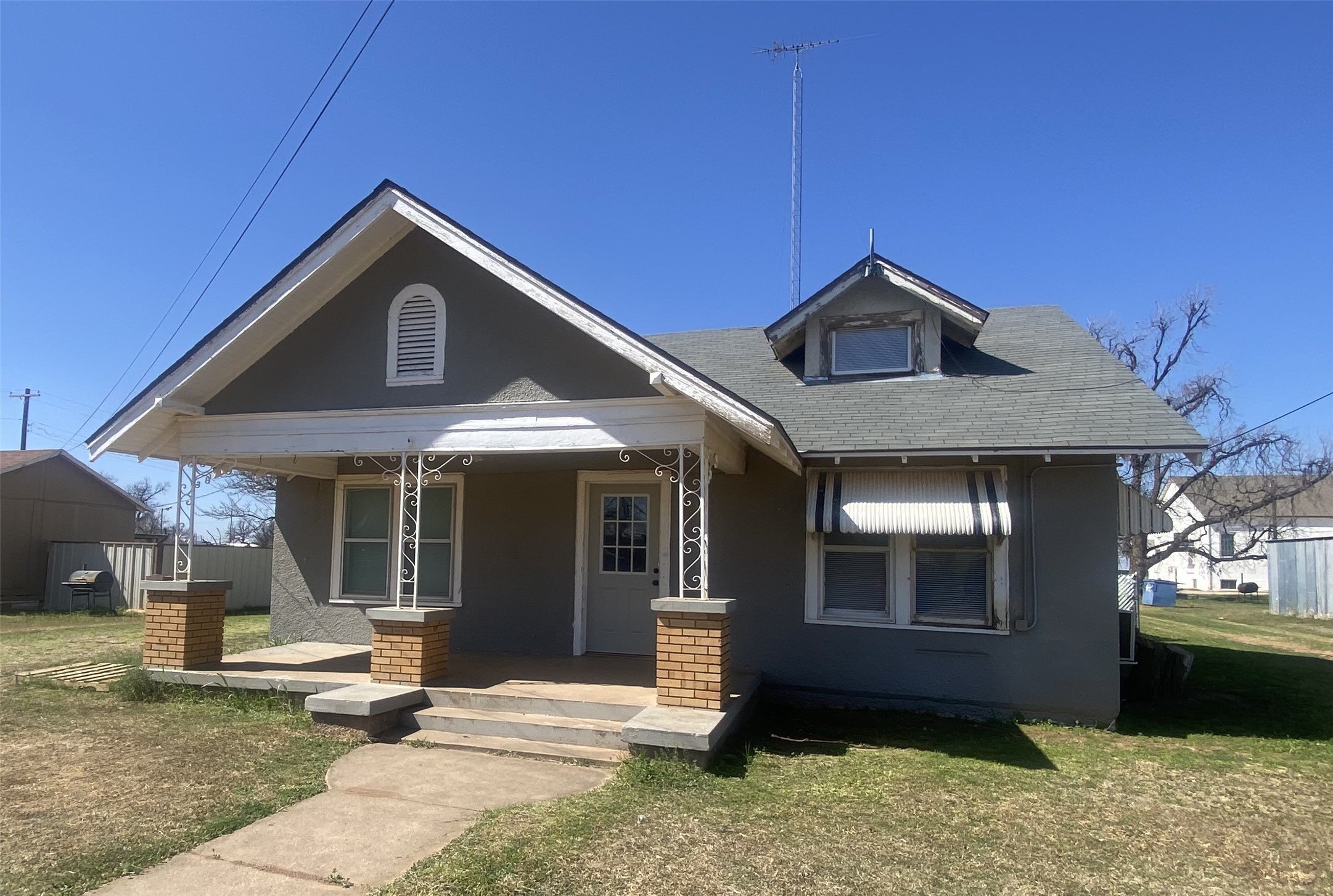 406 Jefferson Street Rochester TX 79544