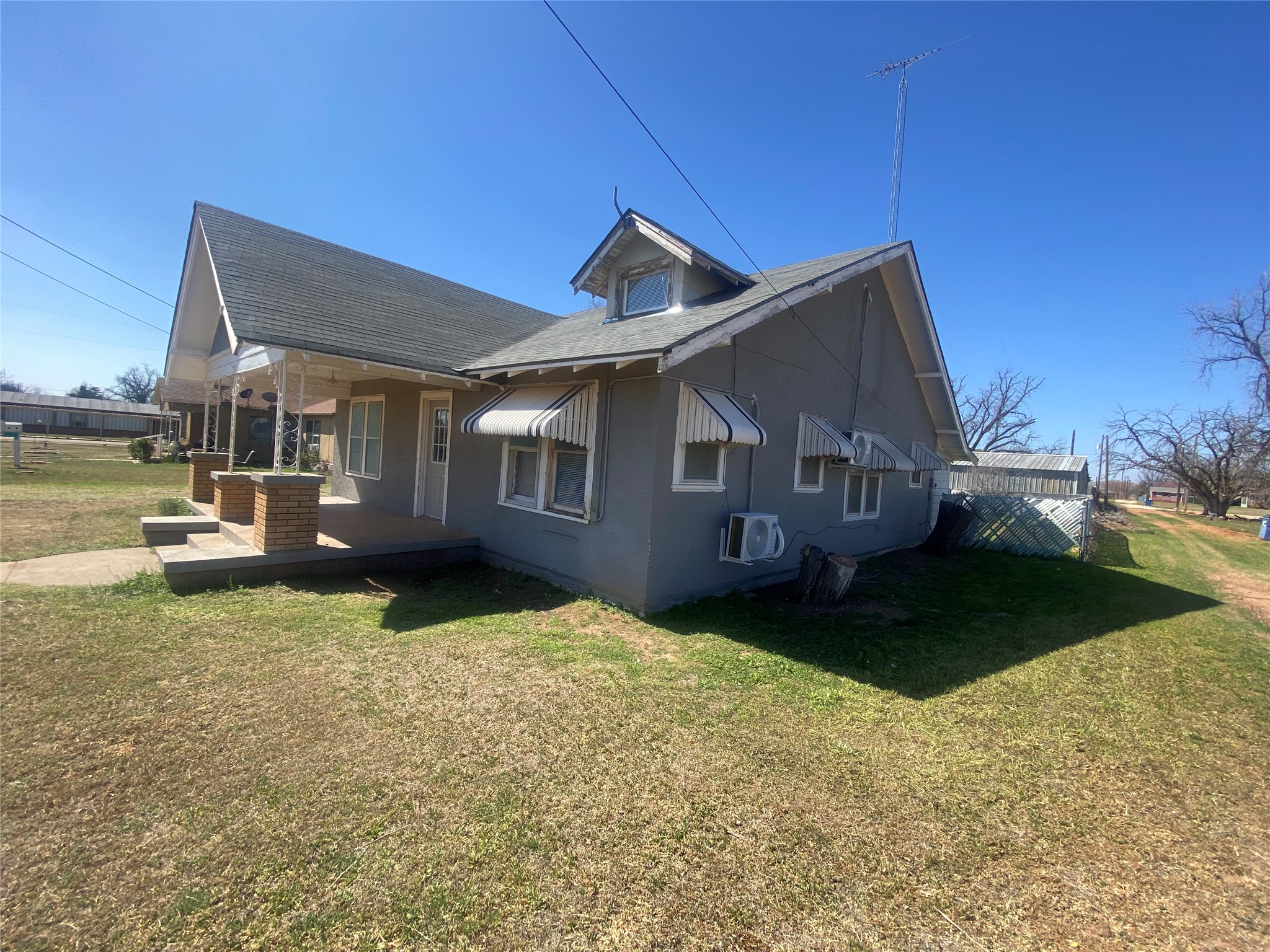 406 Jefferson Street Rochester TX 79544