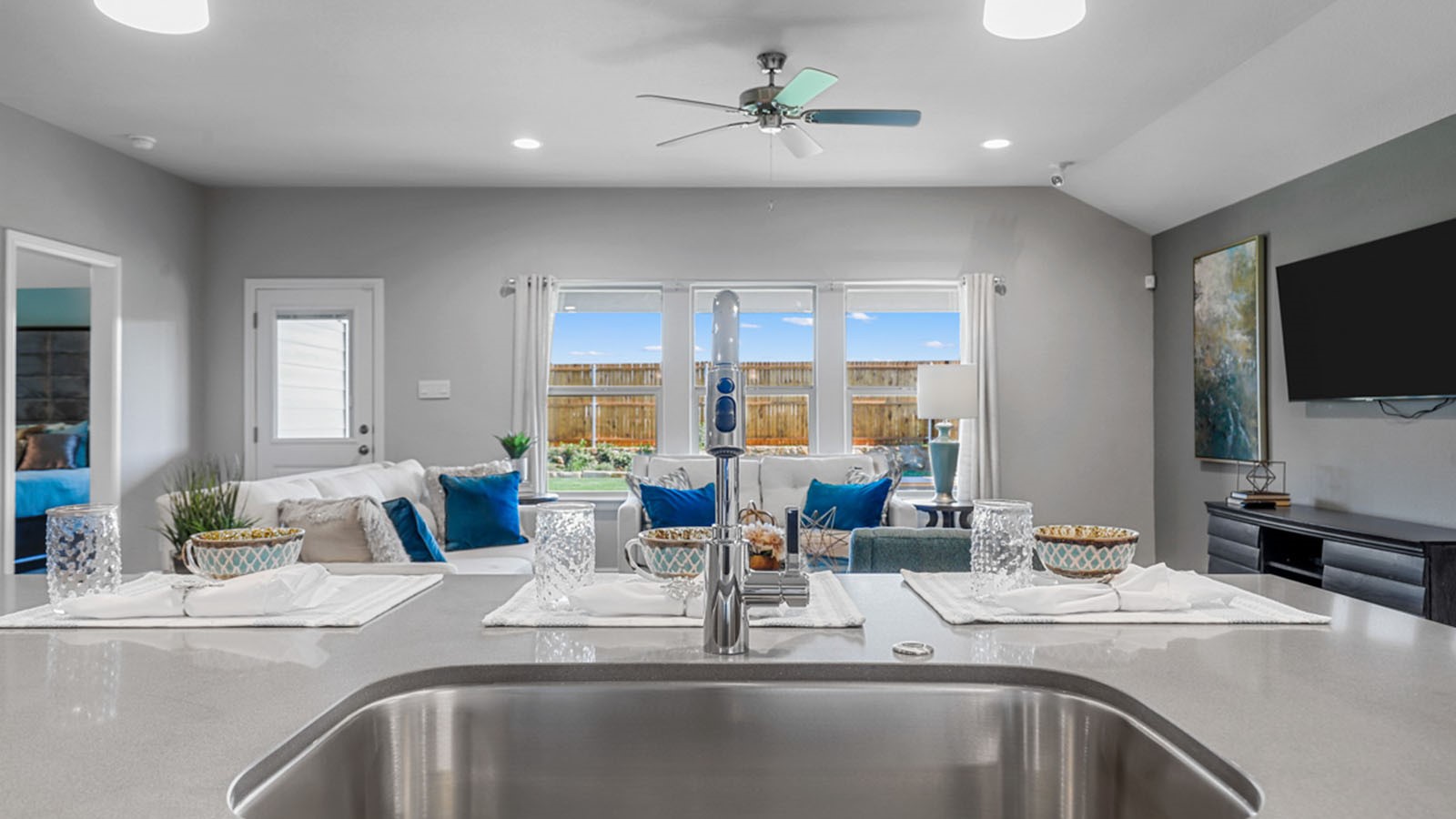 1334 Canterbury Trail Desoto TX 75115